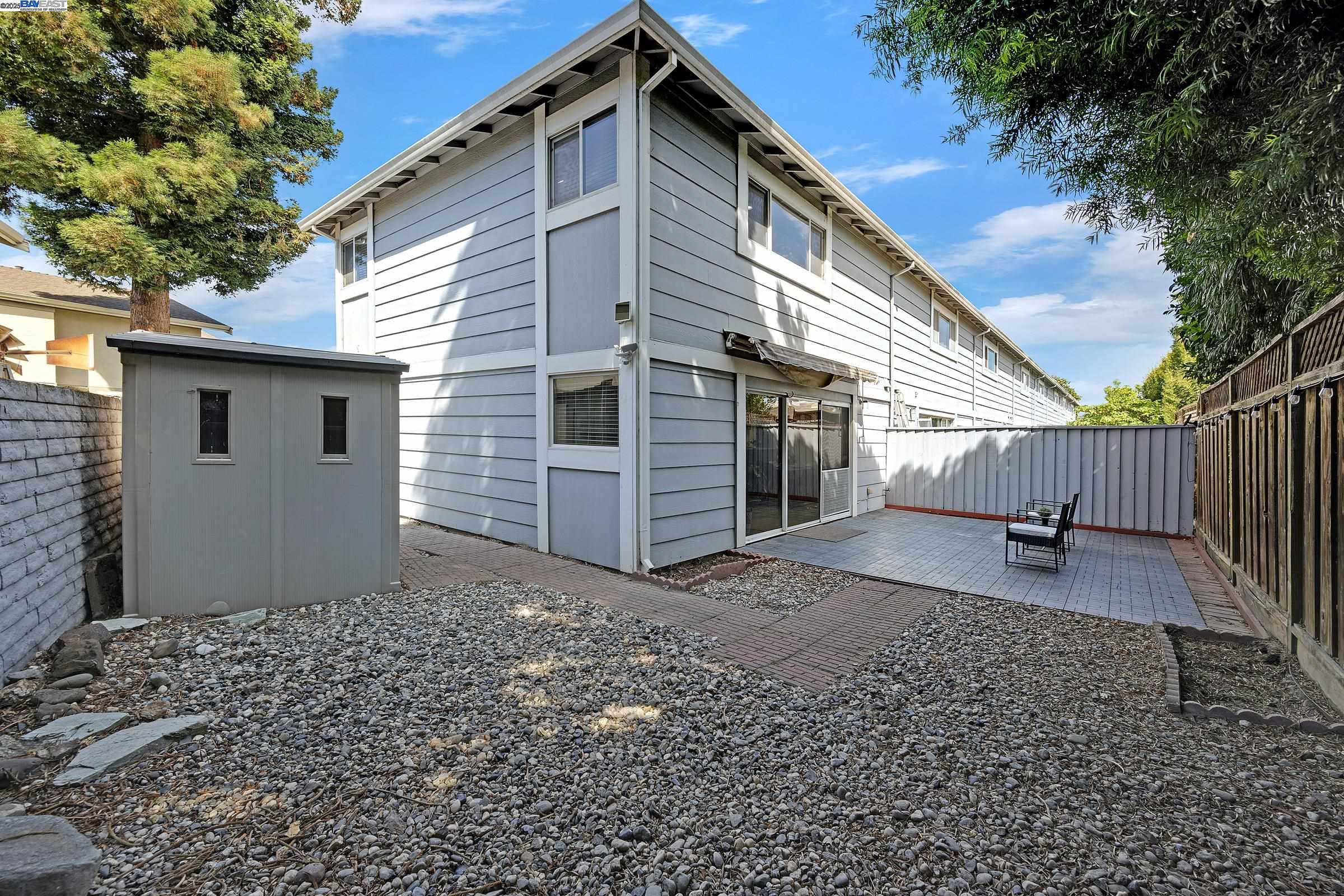 Detail Gallery Image 24 of 33 For 840 Woodgate Dr, San Leandro,  CA 94579 - 2 Beds | 2 Baths