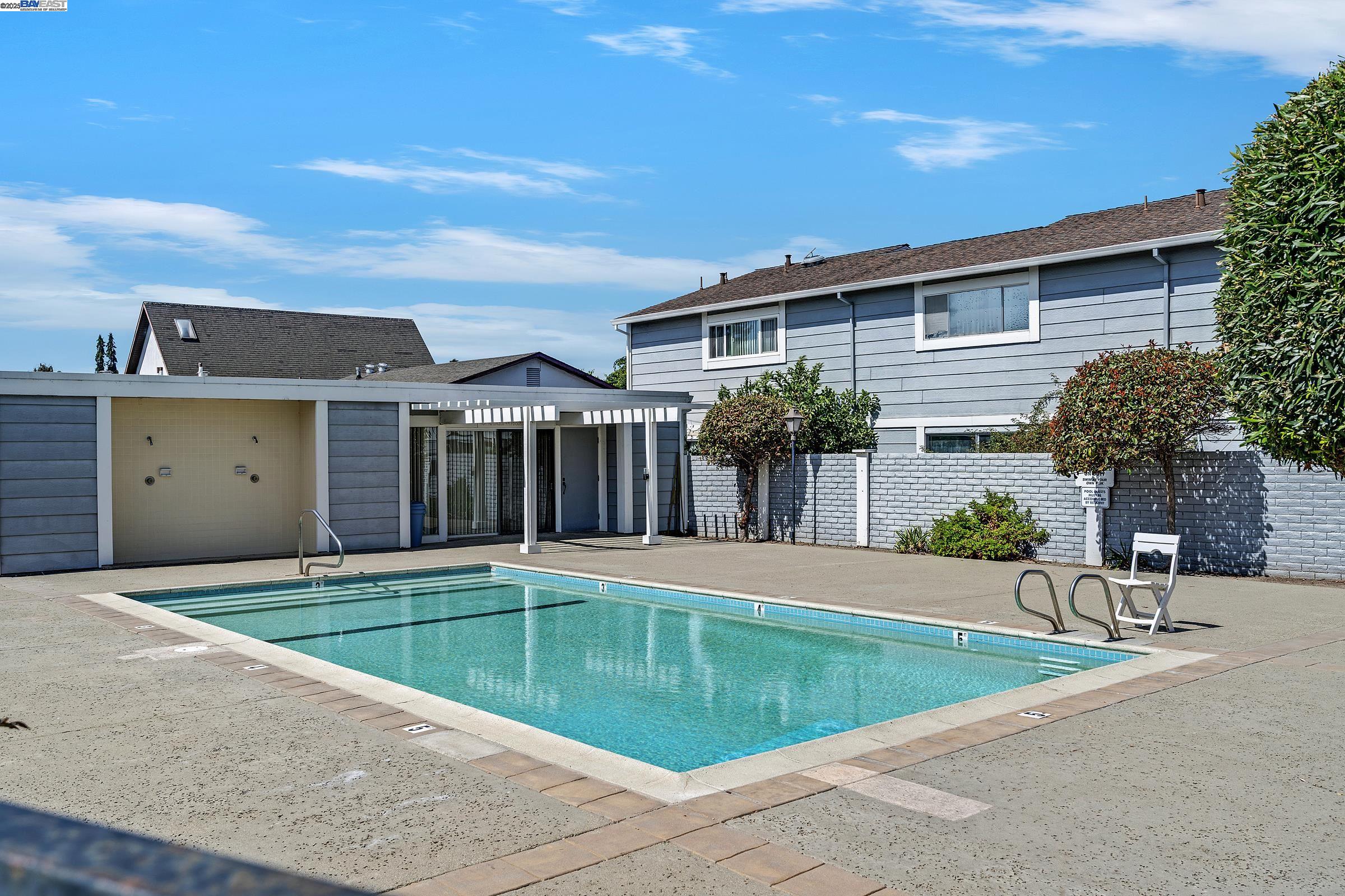 Detail Gallery Image 32 of 33 For 840 Woodgate Dr, San Leandro,  CA 94579 - 2 Beds | 2 Baths