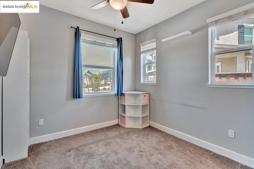 Detail Gallery Image 18 of 49 For 4670 Fuschia Way, Oakley,  CA 94561 - 5 Beds | 3 Baths
