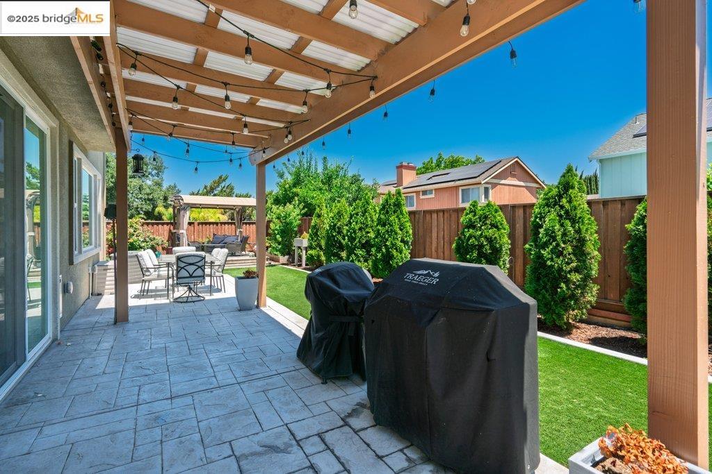 Detail Gallery Image 25 of 49 For 4670 Fuschia Way, Oakley,  CA 94561 - 5 Beds | 3 Baths