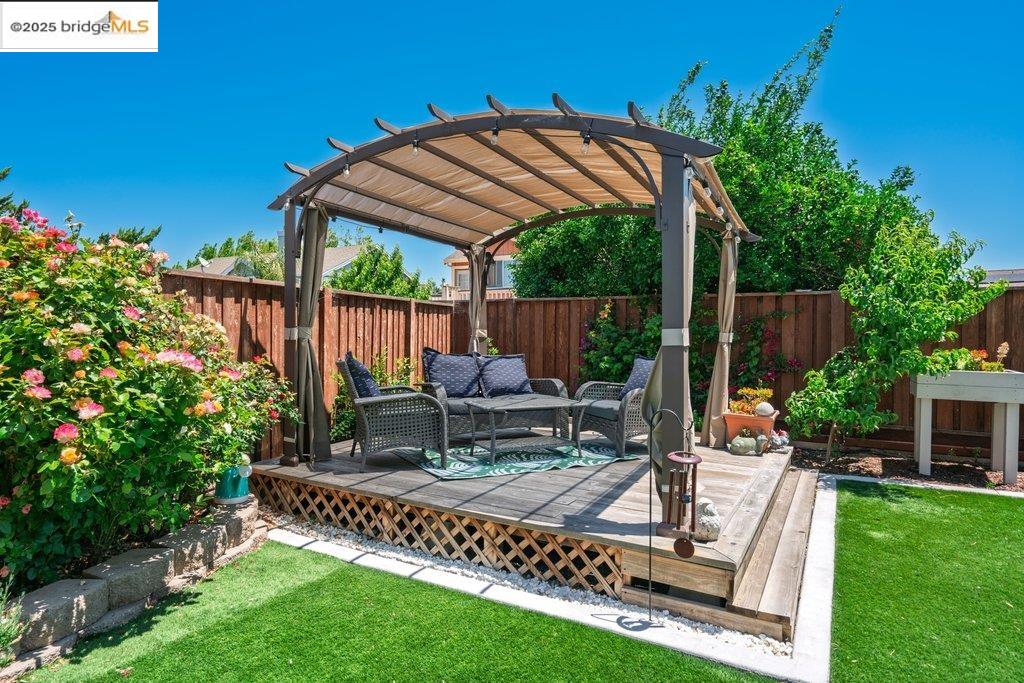 Detail Gallery Image 32 of 49 For 4670 Fuschia Way, Oakley,  CA 94561 - 5 Beds | 3 Baths