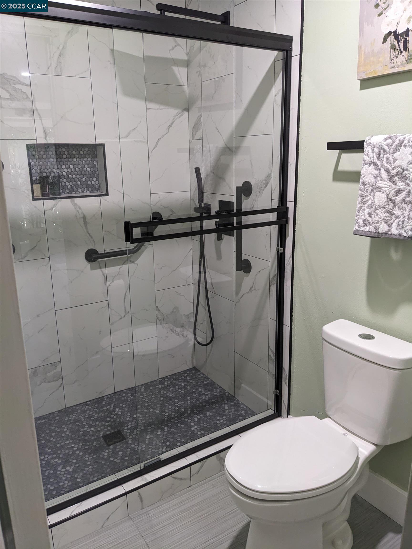 Detail Gallery Image 12 of 18 For 1430 Indian Ln, Concord,  CA 94521 - 2 Beds | 2 Baths