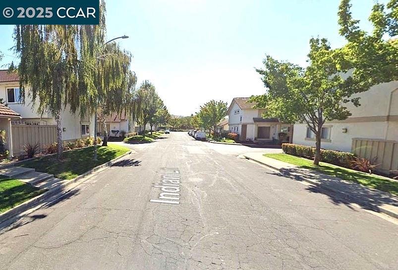 Detail Gallery Image 17 of 18 For 1430 Indian Ln, Concord,  CA 94521 - 2 Beds | 2 Baths
