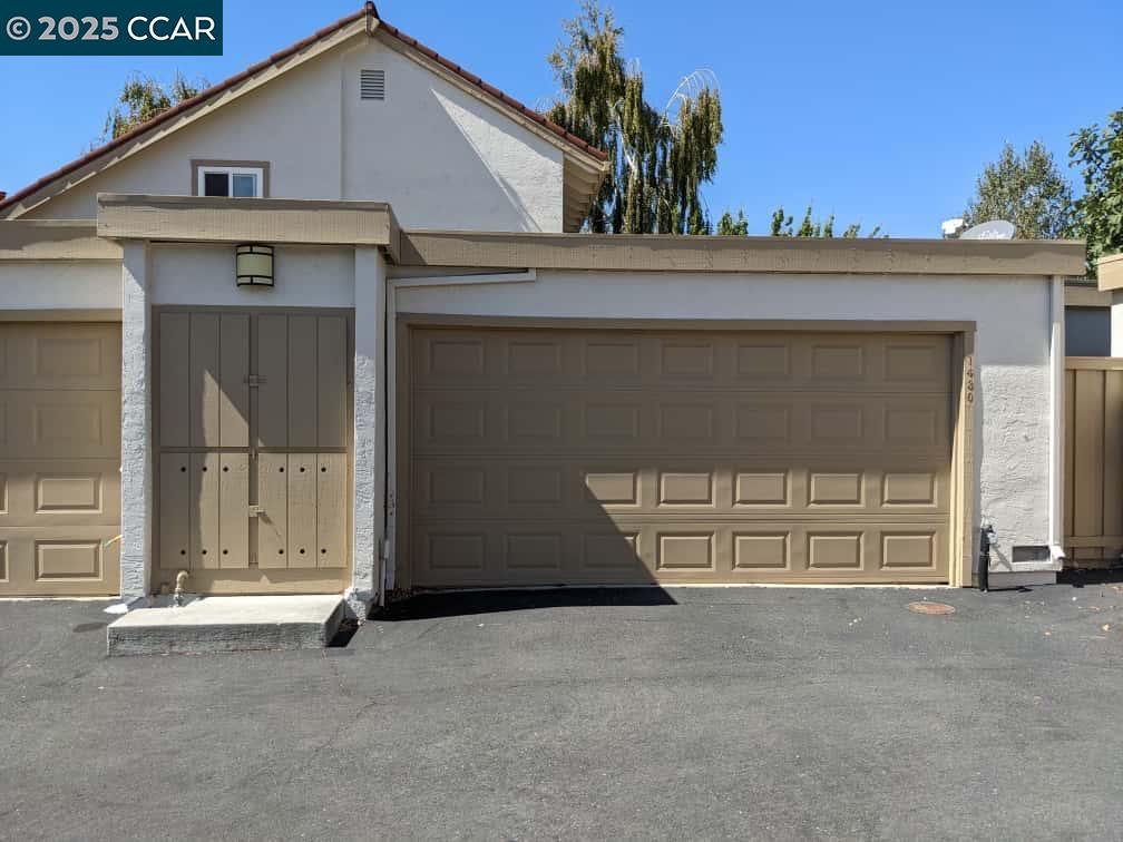 Detail Gallery Image 3 of 18 For 1430 Indian Ln, Concord,  CA 94521 - 2 Beds | 2 Baths