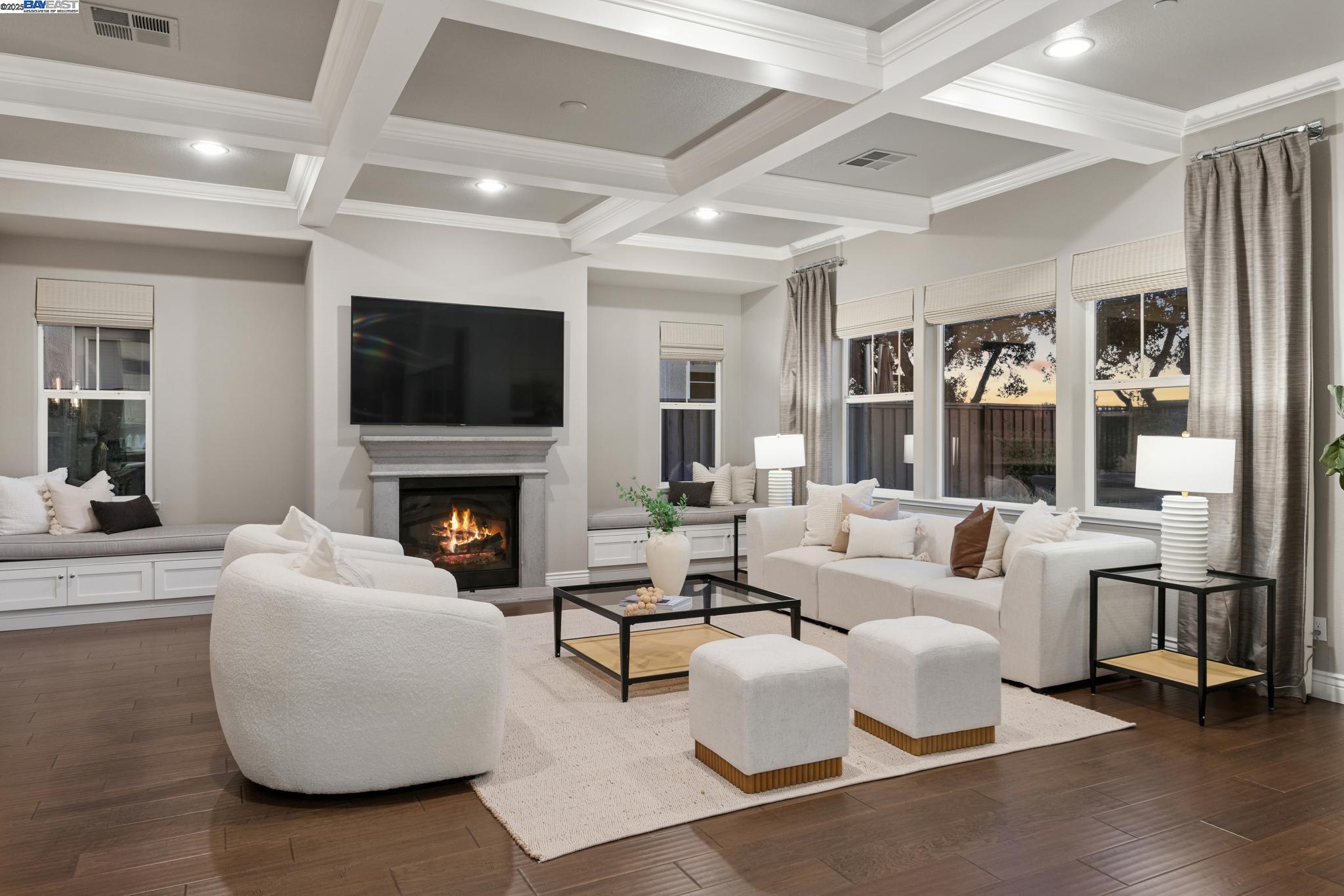 Detail Gallery Image 20 of 60 For 29 Country Club Dr, Hayward,  CA 94542 - 5 Beds | 4/1 Baths