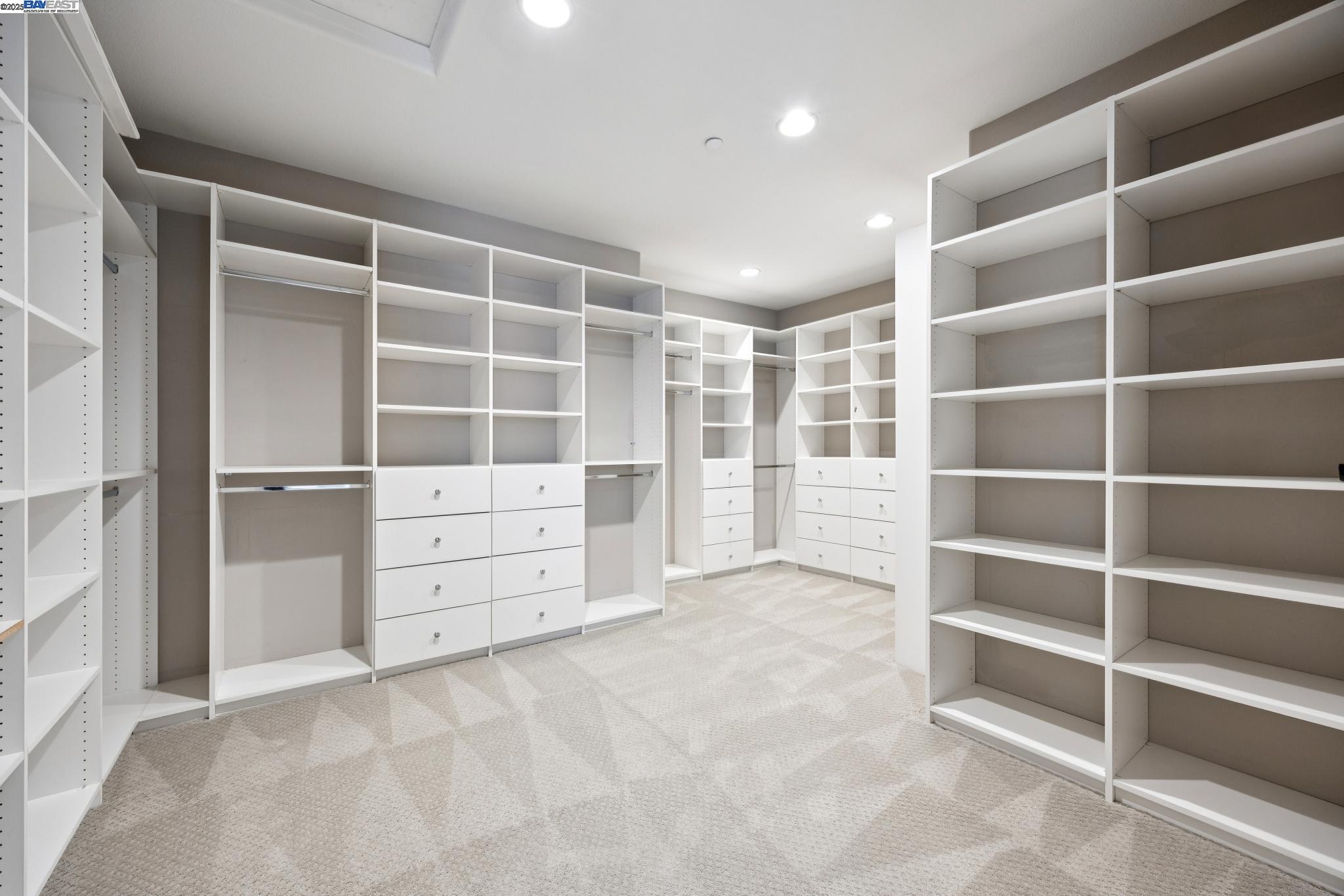 Detail Gallery Image 32 of 60 For 29 Country Club Dr, Hayward,  CA 94542 - 5 Beds | 4/1 Baths