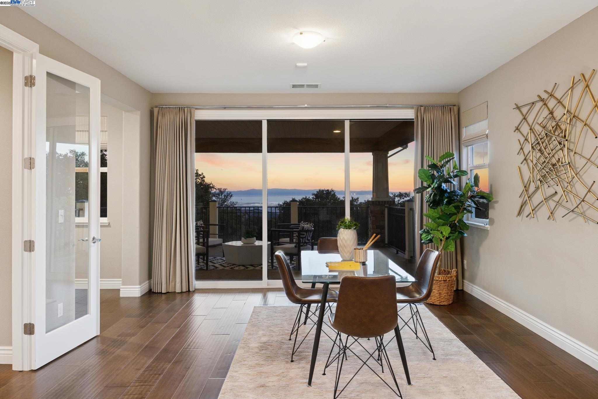 Detail Gallery Image 36 of 60 For 29 Country Club Dr, Hayward,  CA 94542 - 5 Beds | 4/1 Baths