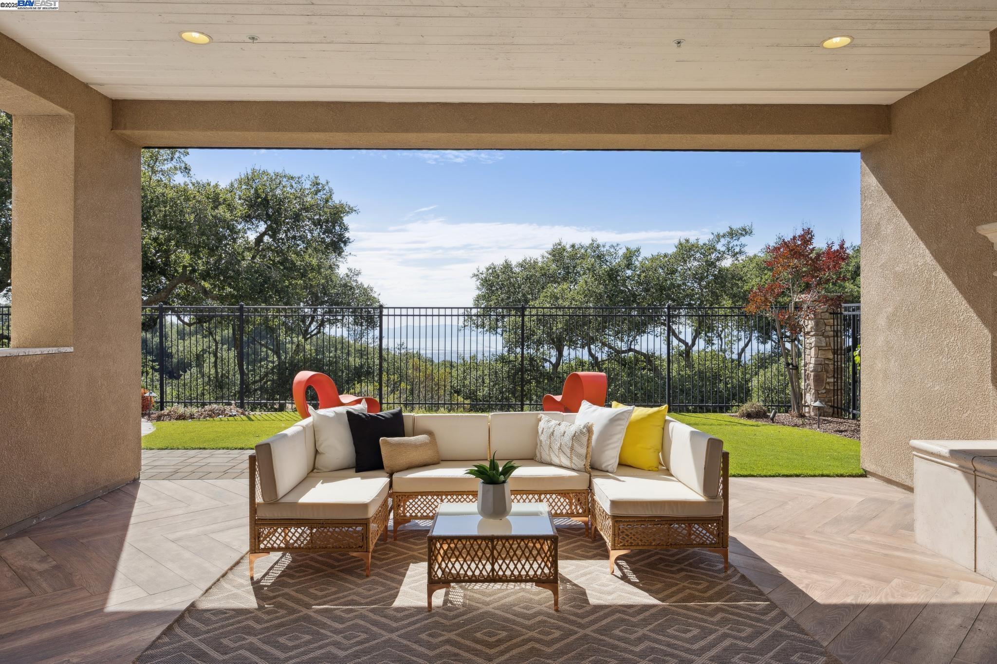 Detail Gallery Image 48 of 60 For 29 Country Club Dr, Hayward,  CA 94542 - 5 Beds | 4/1 Baths