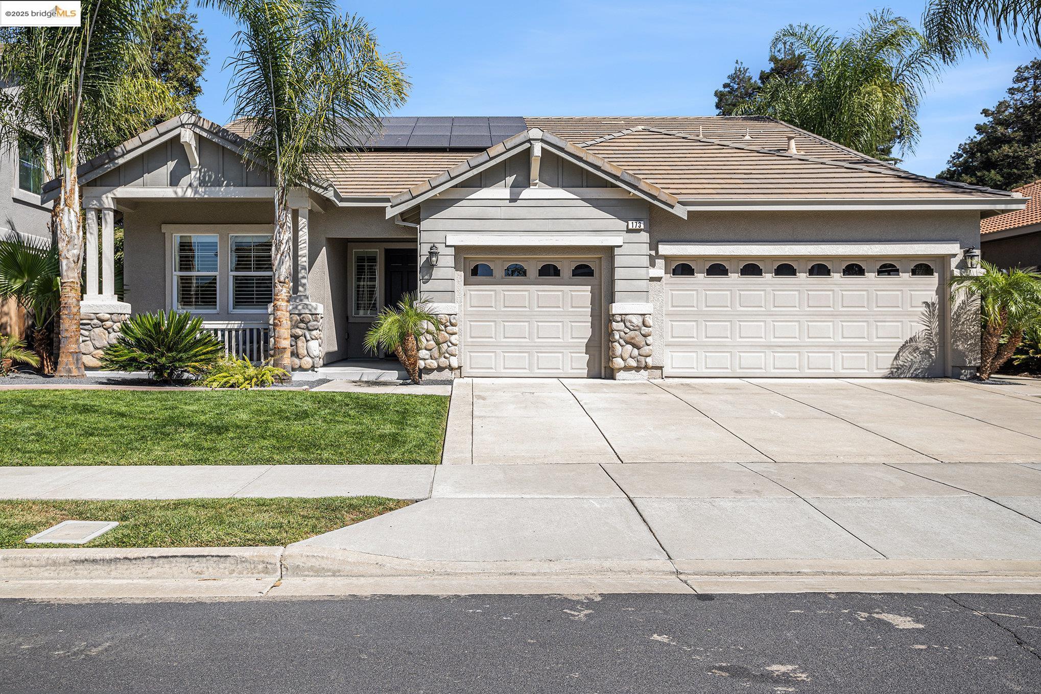 Detail Gallery Image 3 of 43 For 173 Pescara Blvd, Brentwood,  CA 94513 - 4 Beds | 3 Baths