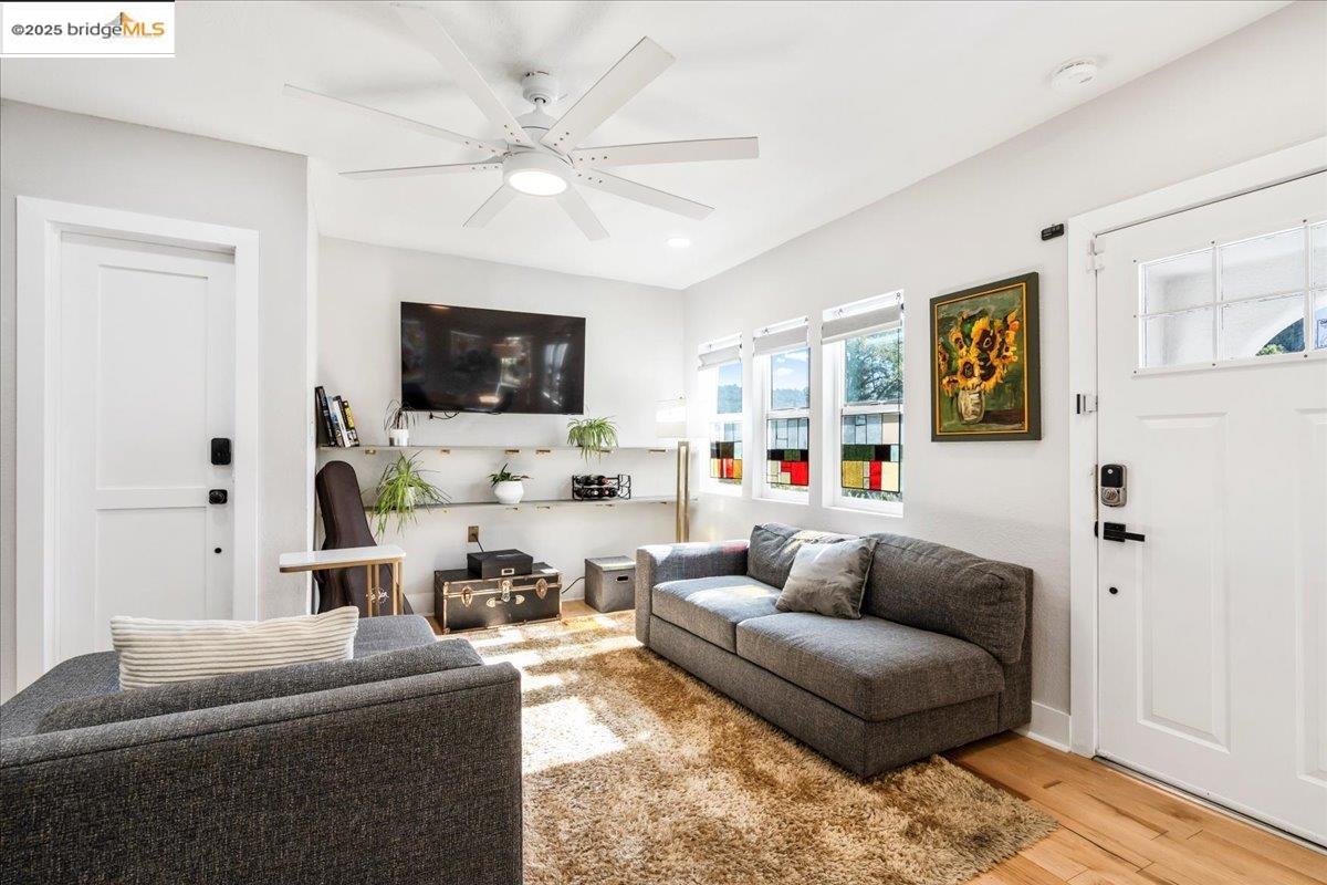 Detail Gallery Image 19 of 60 For 3473 Birdsall Ave, Oakland,  CA 94619 - 2 Beds | 1 Baths