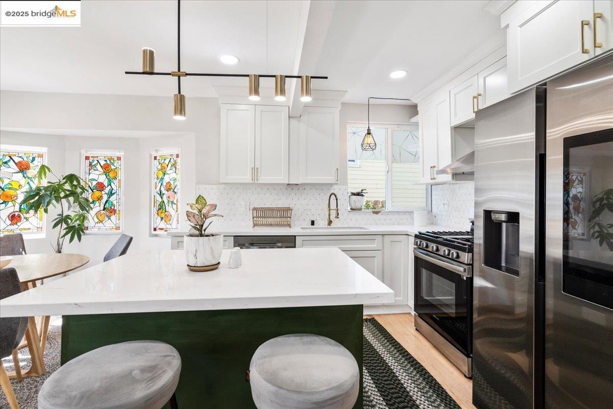 Detail Gallery Image 30 of 60 For 3473 Birdsall Ave, Oakland,  CA 94619 - 2 Beds | 1 Baths