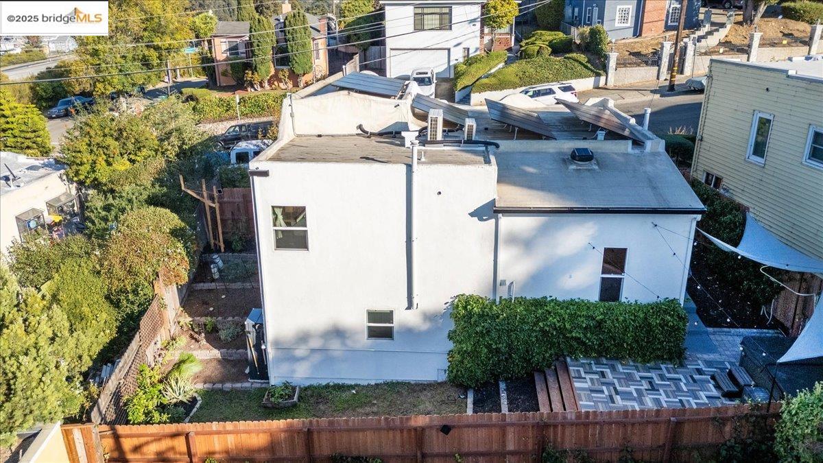 Detail Gallery Image 4 of 60 For 3473 Birdsall Ave, Oakland,  CA 94619 - 2 Beds | 1 Baths