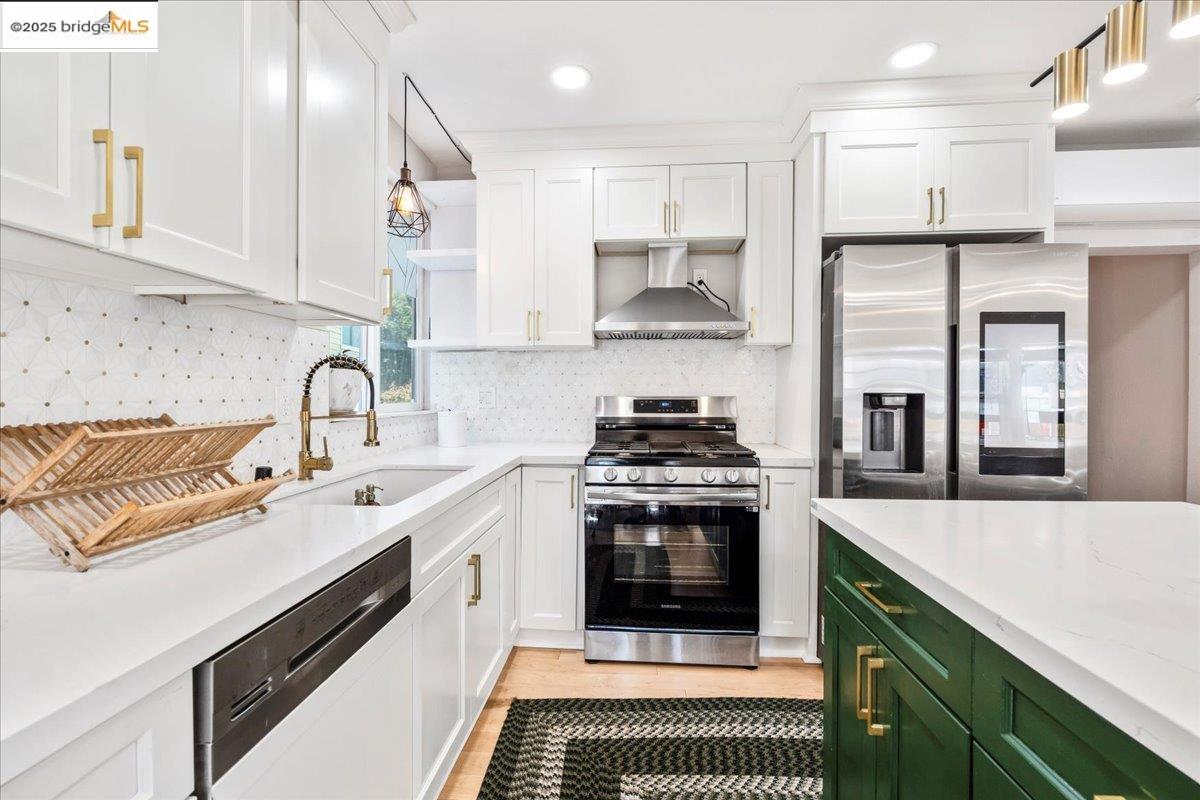 Detail Gallery Image 33 of 60 For 3473 Birdsall Ave, Oakland,  CA 94619 - 2 Beds | 1 Baths