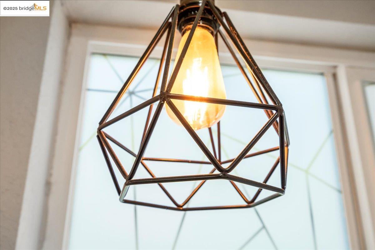 Detail Gallery Image 54 of 60 For 3473 Birdsall Ave, Oakland,  CA 94619 - 2 Beds | 1 Baths