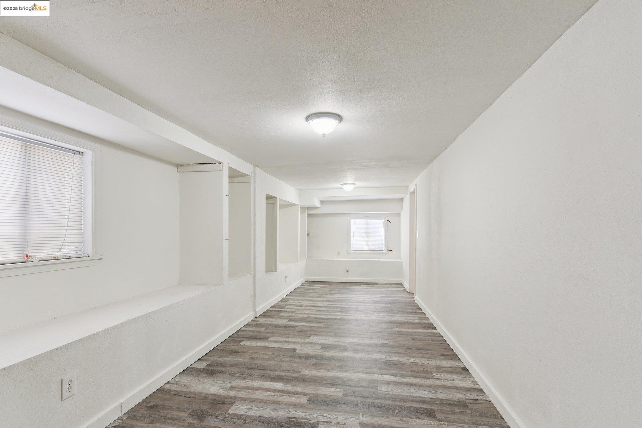 Detail Gallery Image 18 of 25 For 2322 E 21st St, Oakland,  CA 94601 - 3 Beds | 2/1 Baths