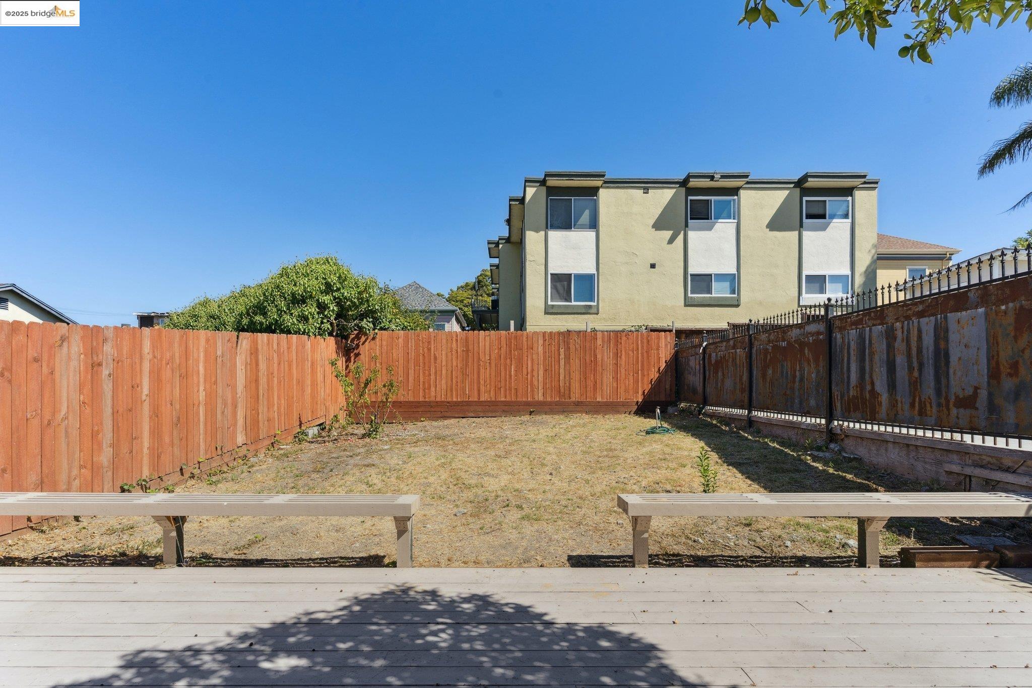 Detail Gallery Image 24 of 25 For 2322 E 21st St, Oakland,  CA 94601 - 3 Beds | 2/1 Baths