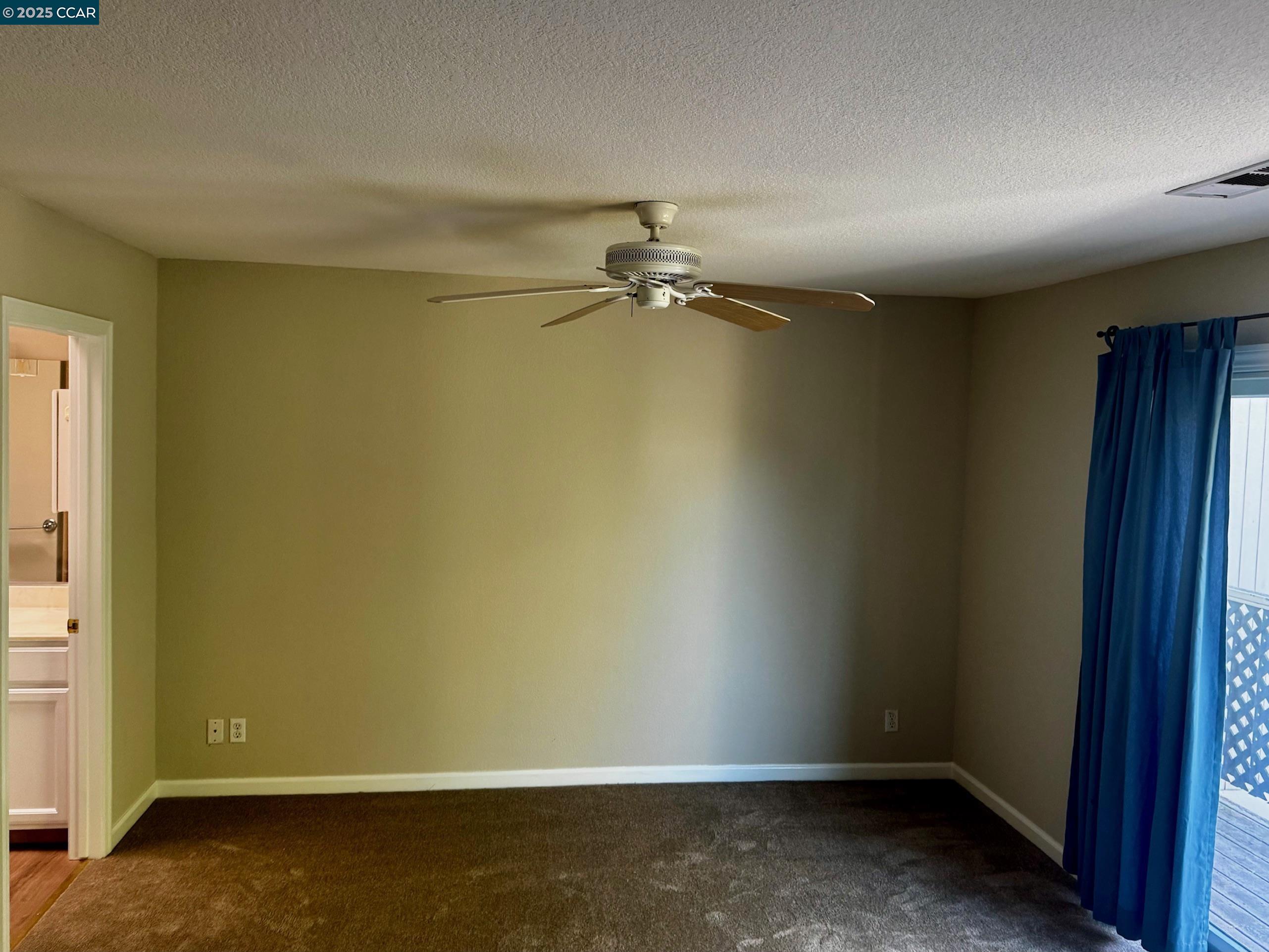 Detail Gallery Image 8 of 17 For Mayhew Ct, Walnut Creek,  CA 94597 - 2 Beds | 1/1 Baths