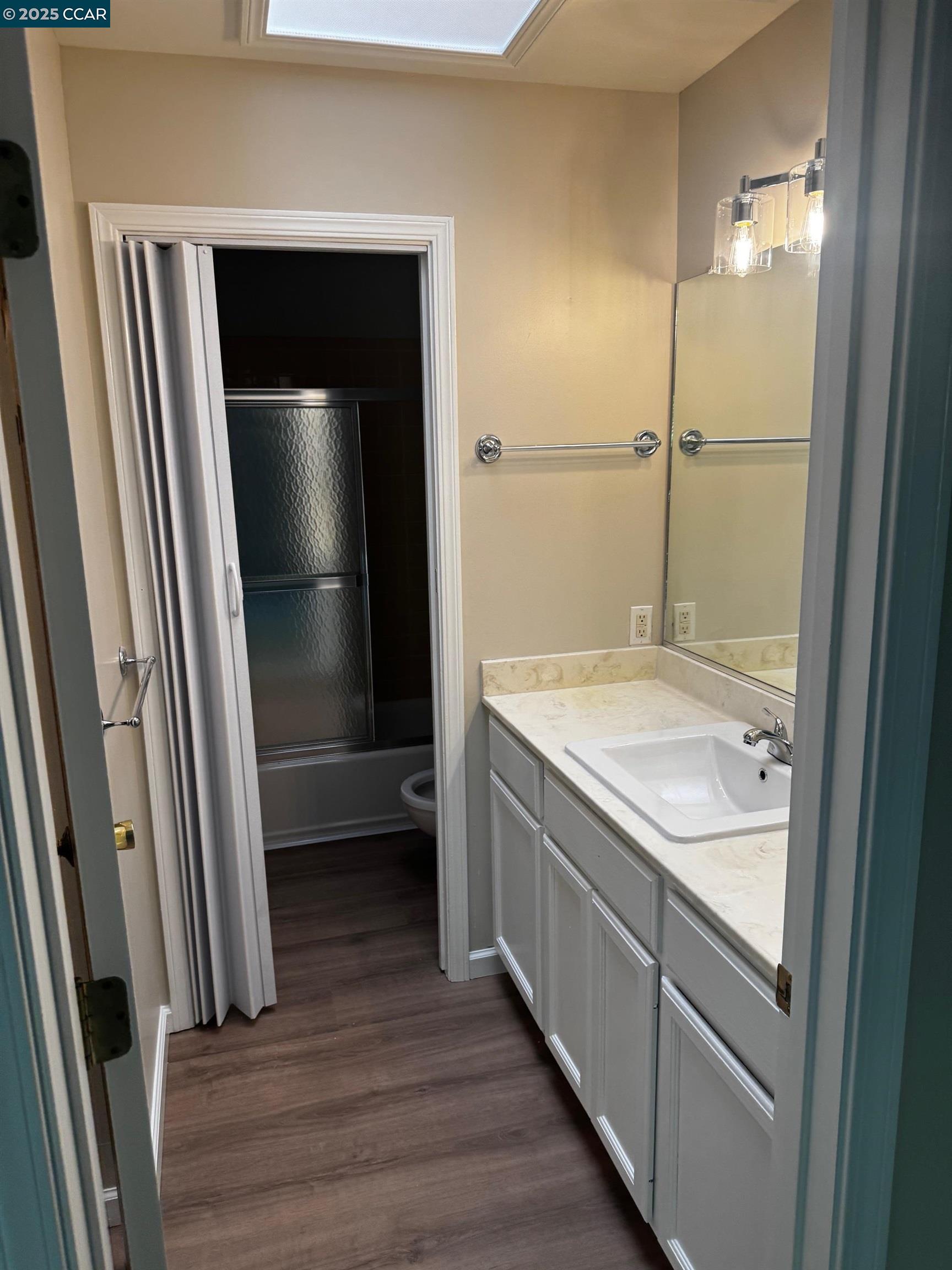 Detail Gallery Image 10 of 17 For Mayhew Ct, Walnut Creek,  CA 94597 - 2 Beds | 1/1 Baths