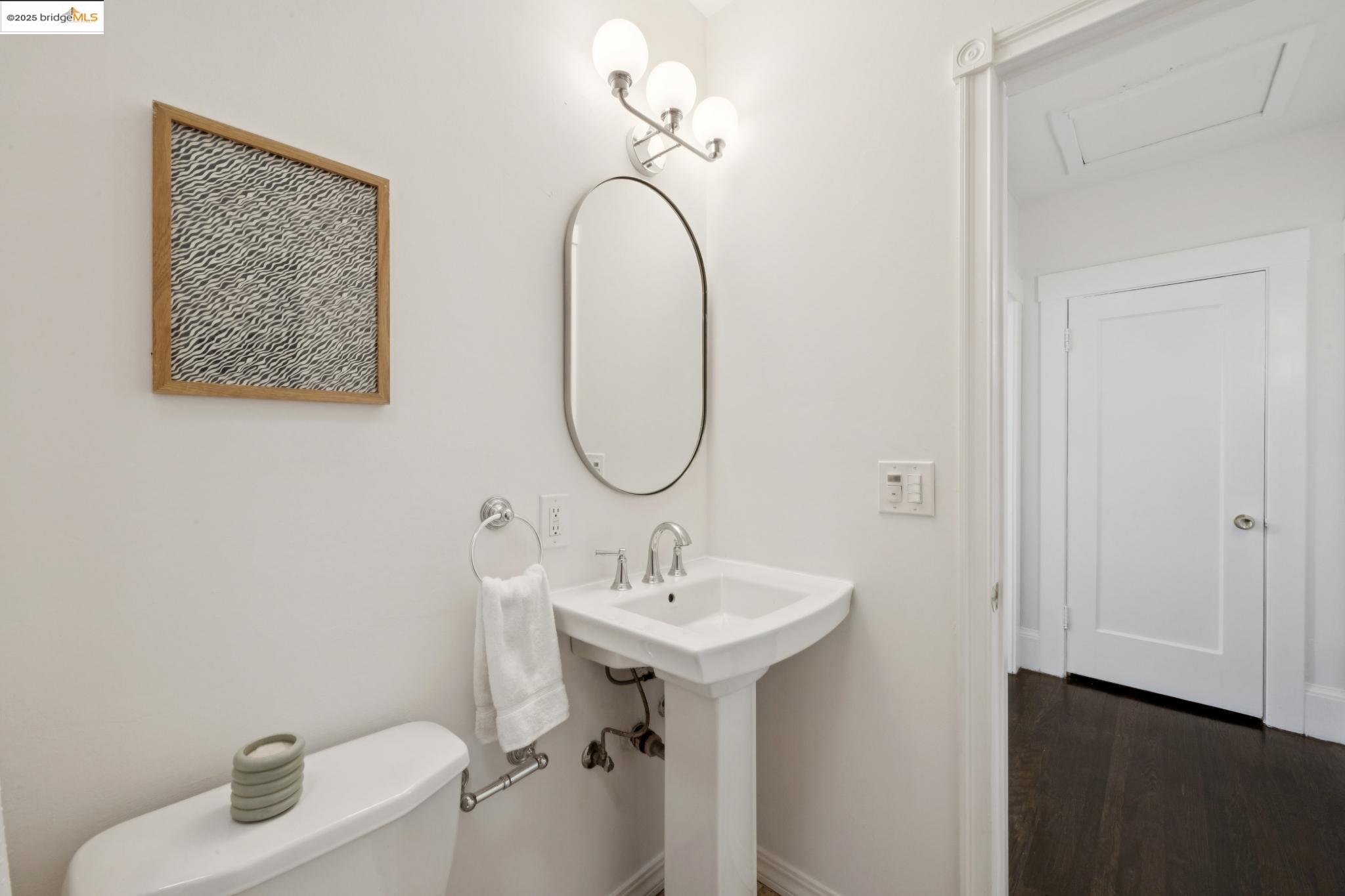 Detail Gallery Image 28 of 32 For 2937 Bona, Oakland,  CA 94601-2709 - 2 Beds | 1 Baths