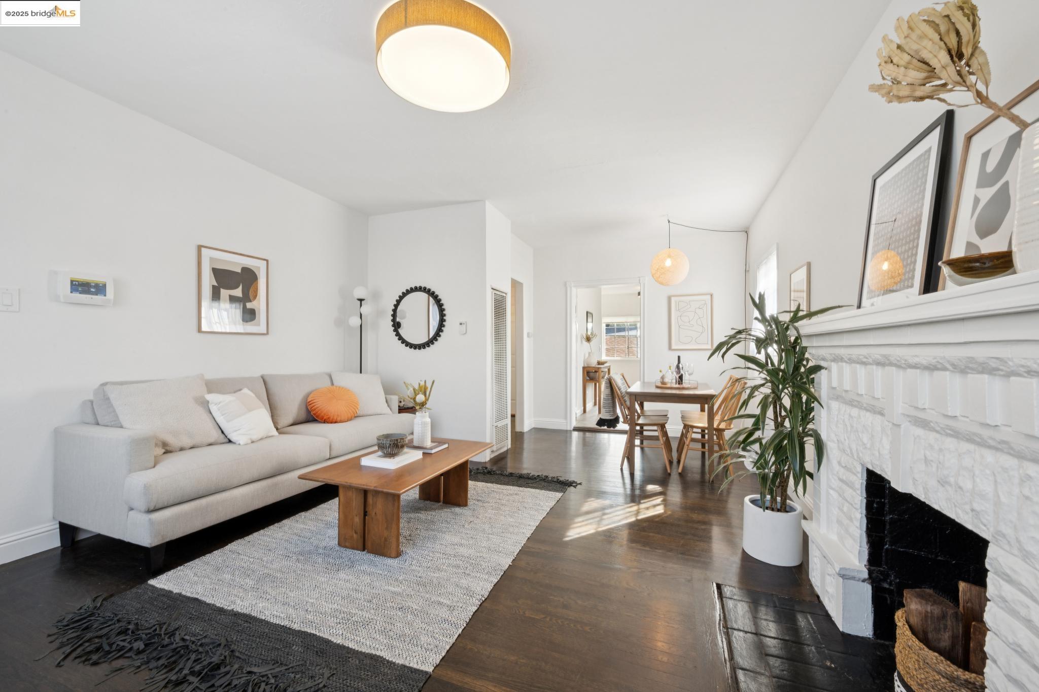 Detail Gallery Image 10 of 32 For 2937 Bona, Oakland,  CA 94601-2709 - 2 Beds | 1 Baths