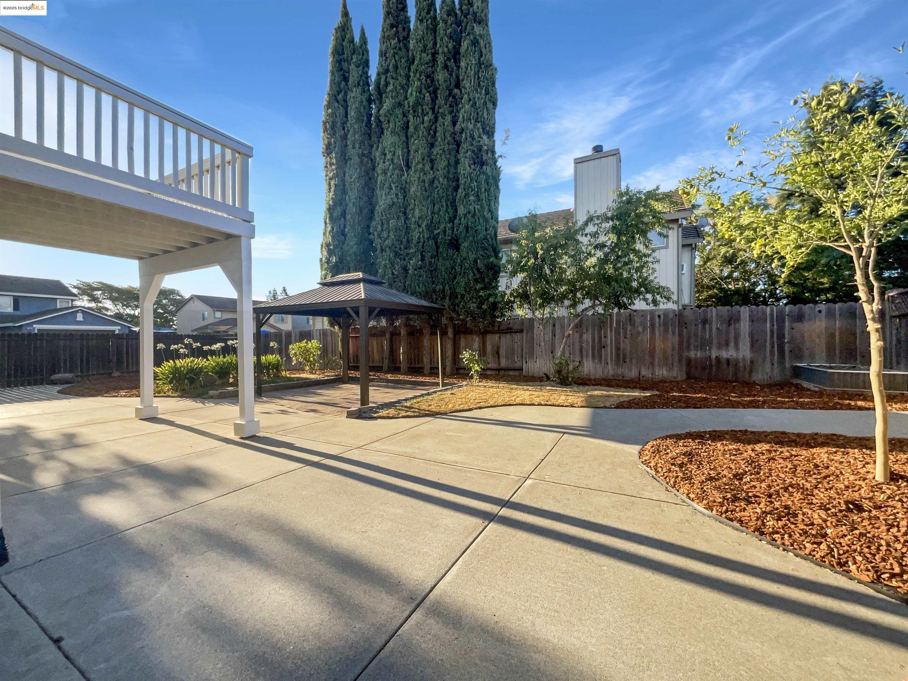 Detail Gallery Image 14 of 50 For 1805 Derby Dr, Dixon,  CA 95620 - 5 Beds | 3 Baths