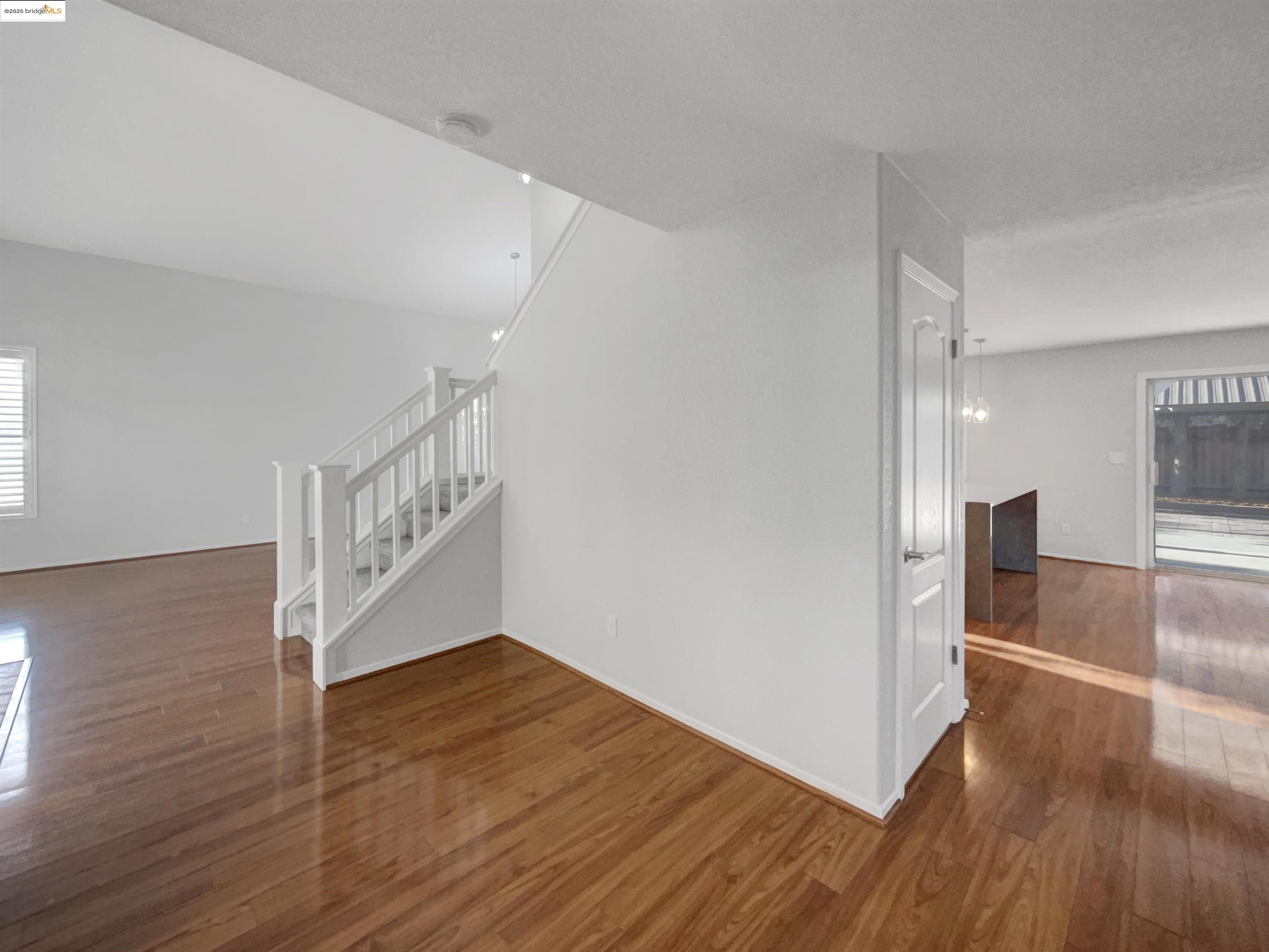 Detail Gallery Image 22 of 50 For 1805 Derby Dr, Dixon,  CA 95620 - 5 Beds | 3 Baths