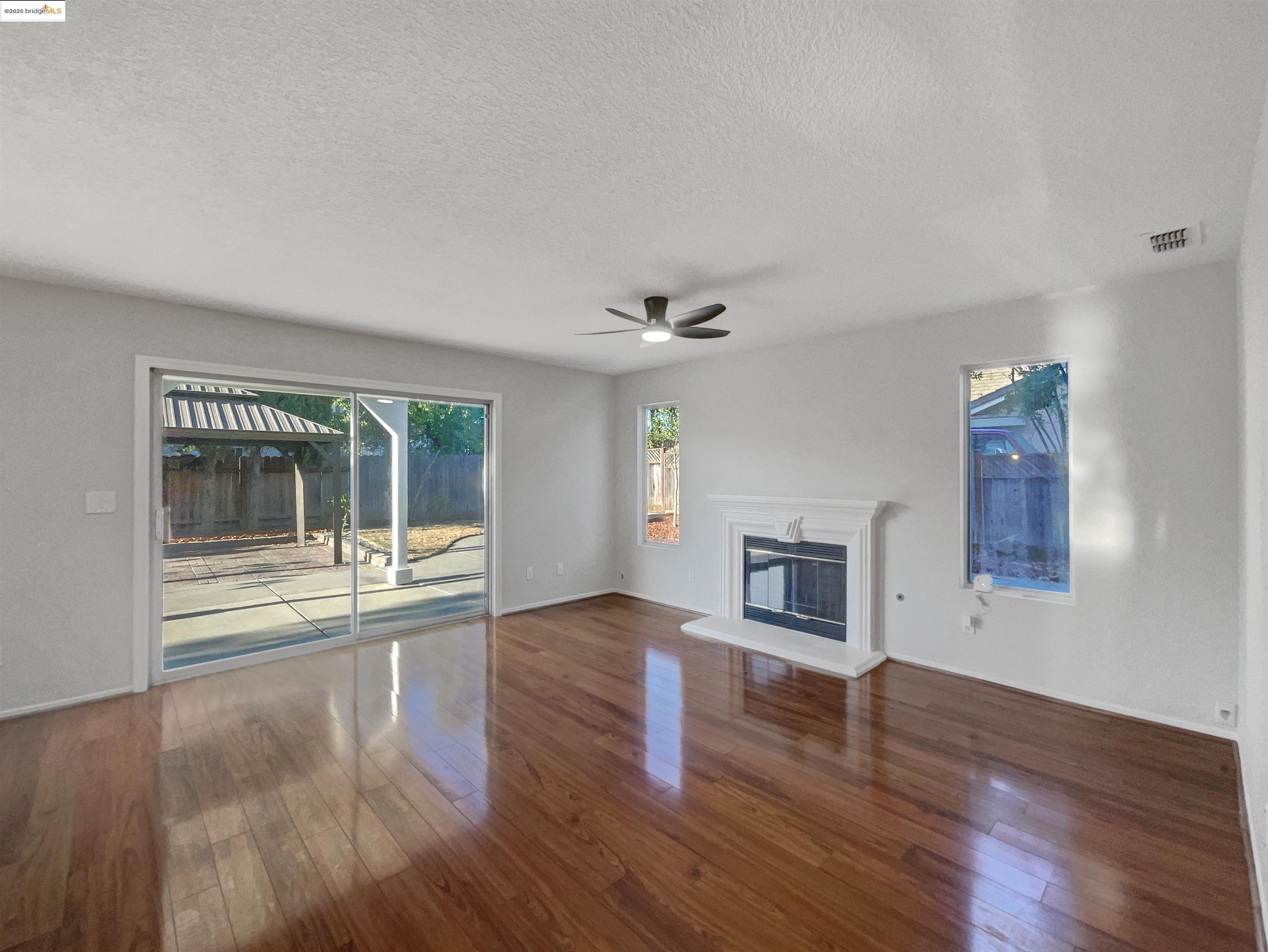 Detail Gallery Image 26 of 50 For 1805 Derby Dr, Dixon,  CA 95620 - 5 Beds | 3 Baths