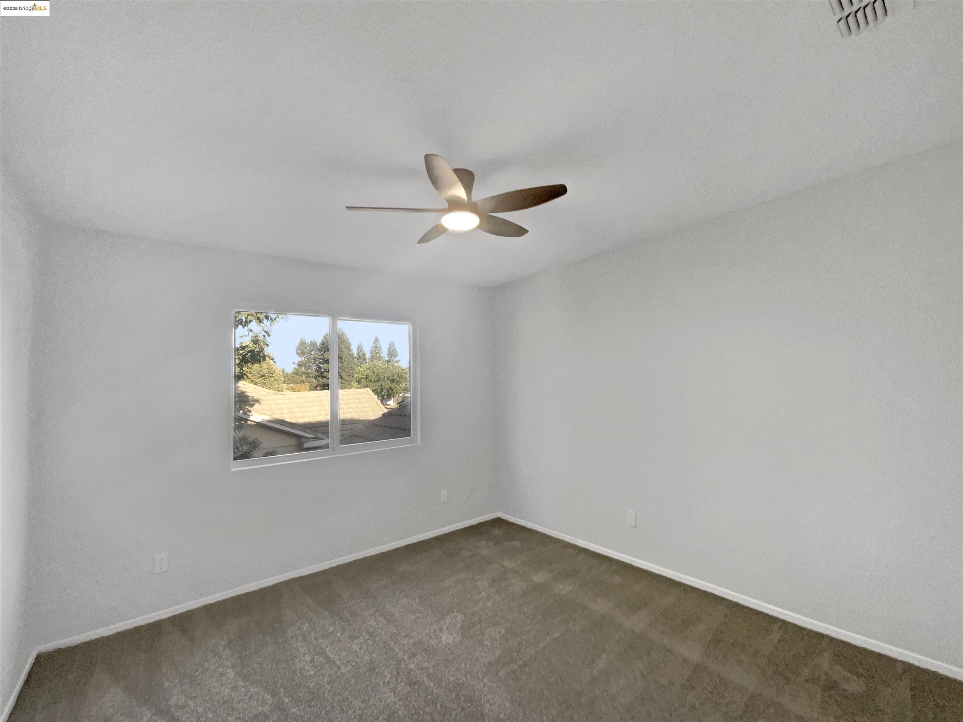 Detail Gallery Image 37 of 50 For 1805 Derby Dr, Dixon,  CA 95620 - 5 Beds | 3 Baths