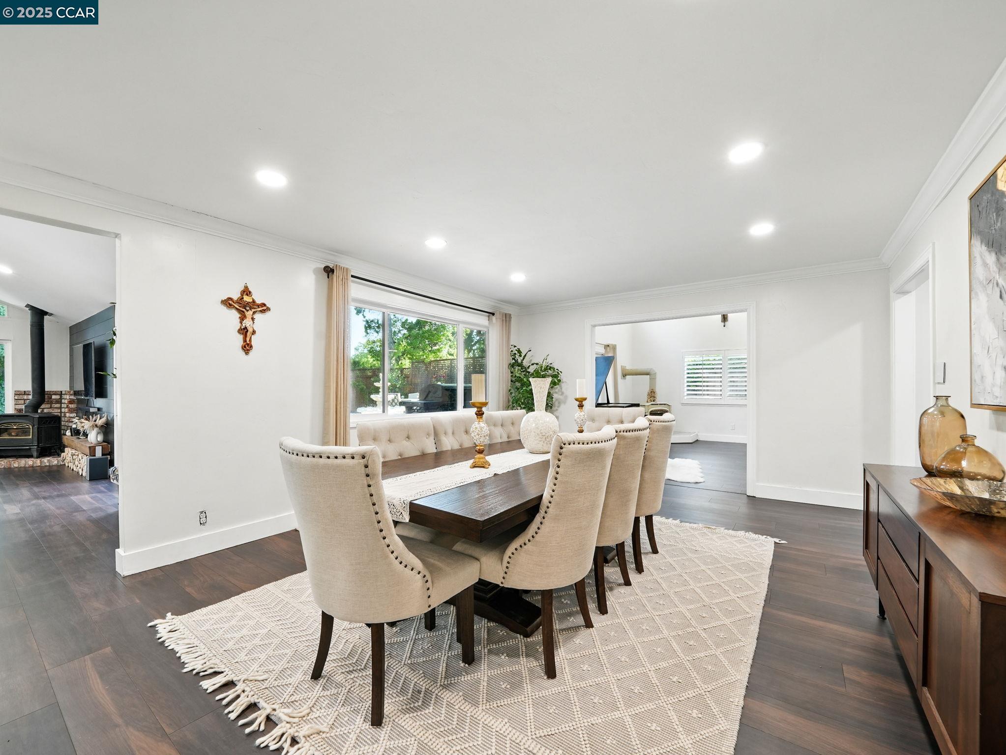 Detail Gallery Image 11 of 60 For 1836 Newell Ave, Walnut Creek,  CA 94595 - 5 Beds | 3 Baths