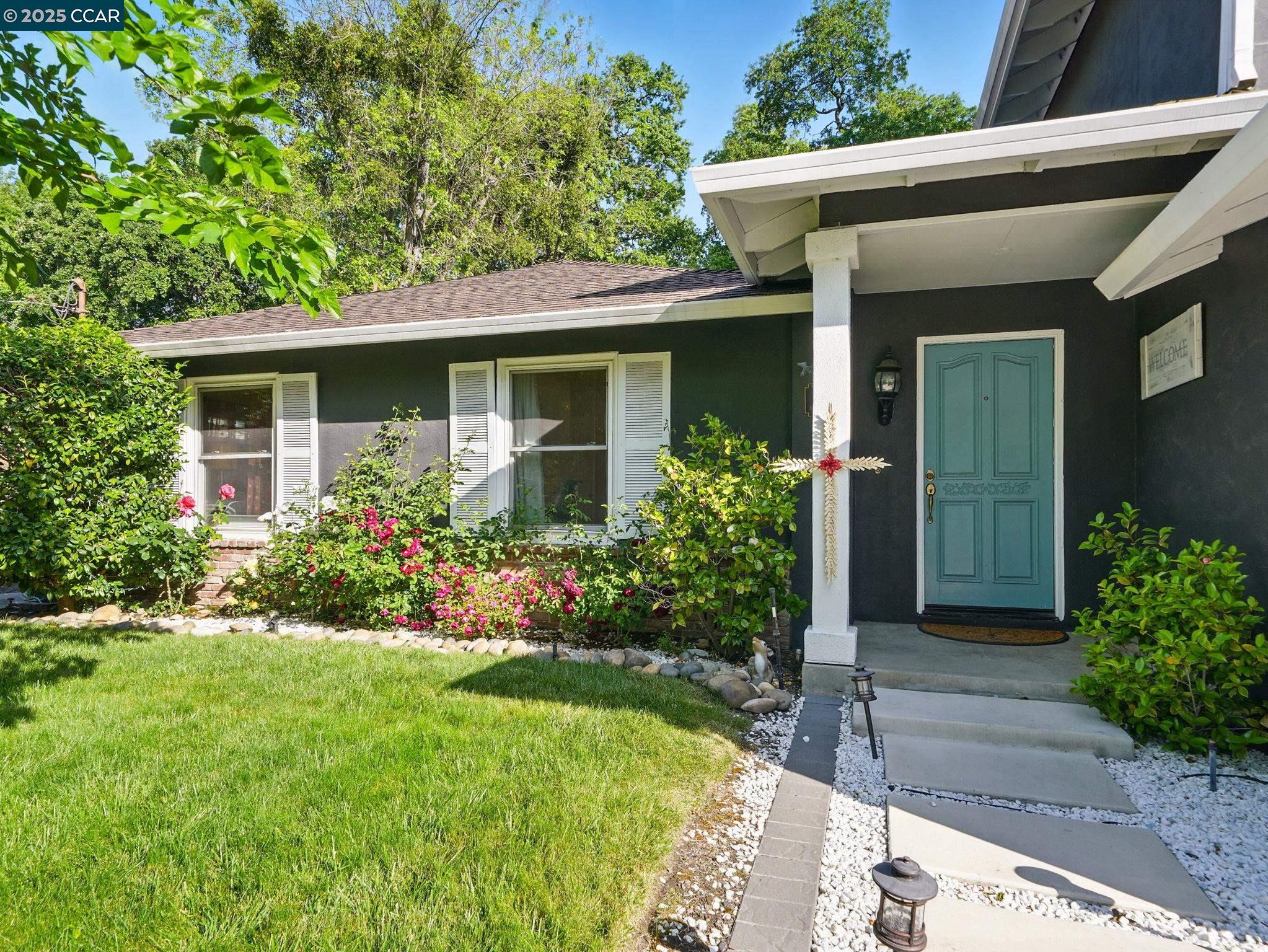 Detail Gallery Image 3 of 60 For 1836 Newell Ave, Walnut Creek,  CA 94595 - 5 Beds | 3 Baths
