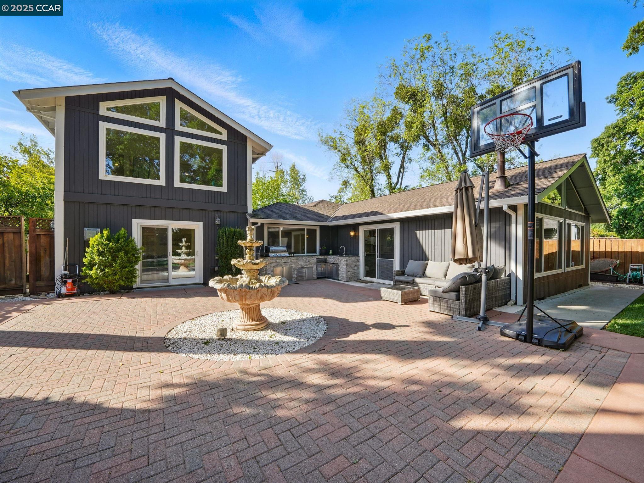 Detail Gallery Image 41 of 60 For 1836 Newell Ave, Walnut Creek,  CA 94595 - 5 Beds | 3 Baths