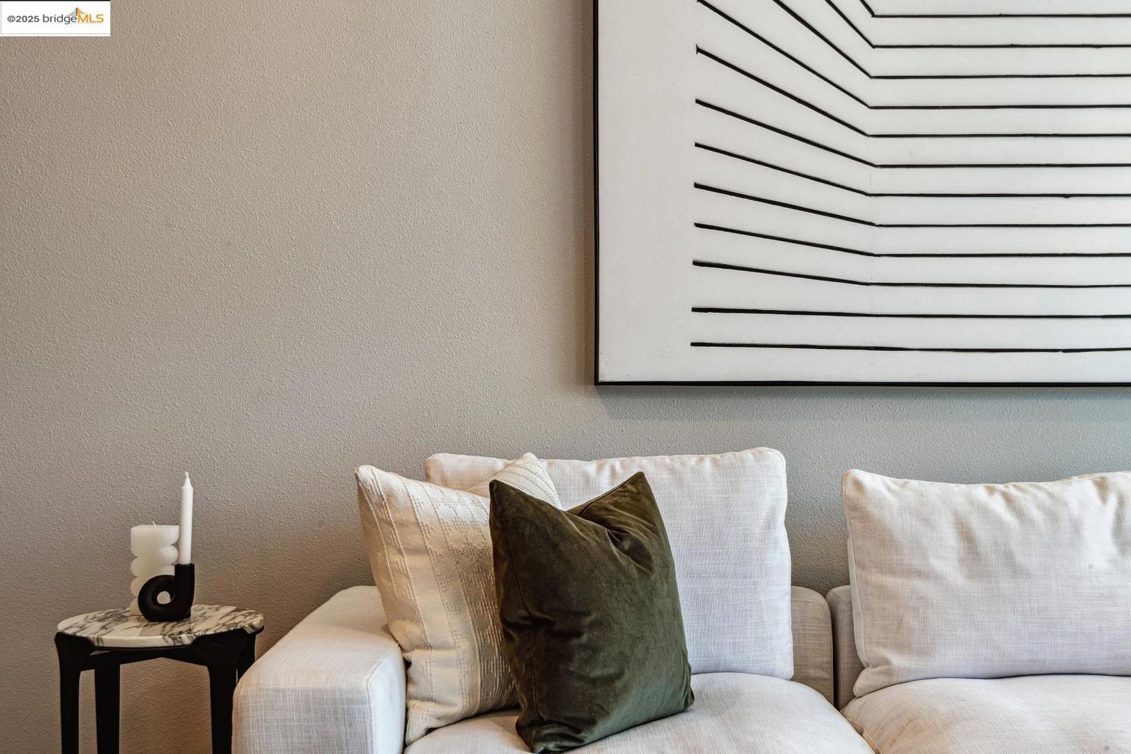 Detail Gallery Image 5 of 28 For 2400 Adeline St #303,  Oakland,  CA 94607 - 1 Beds | 1 Baths