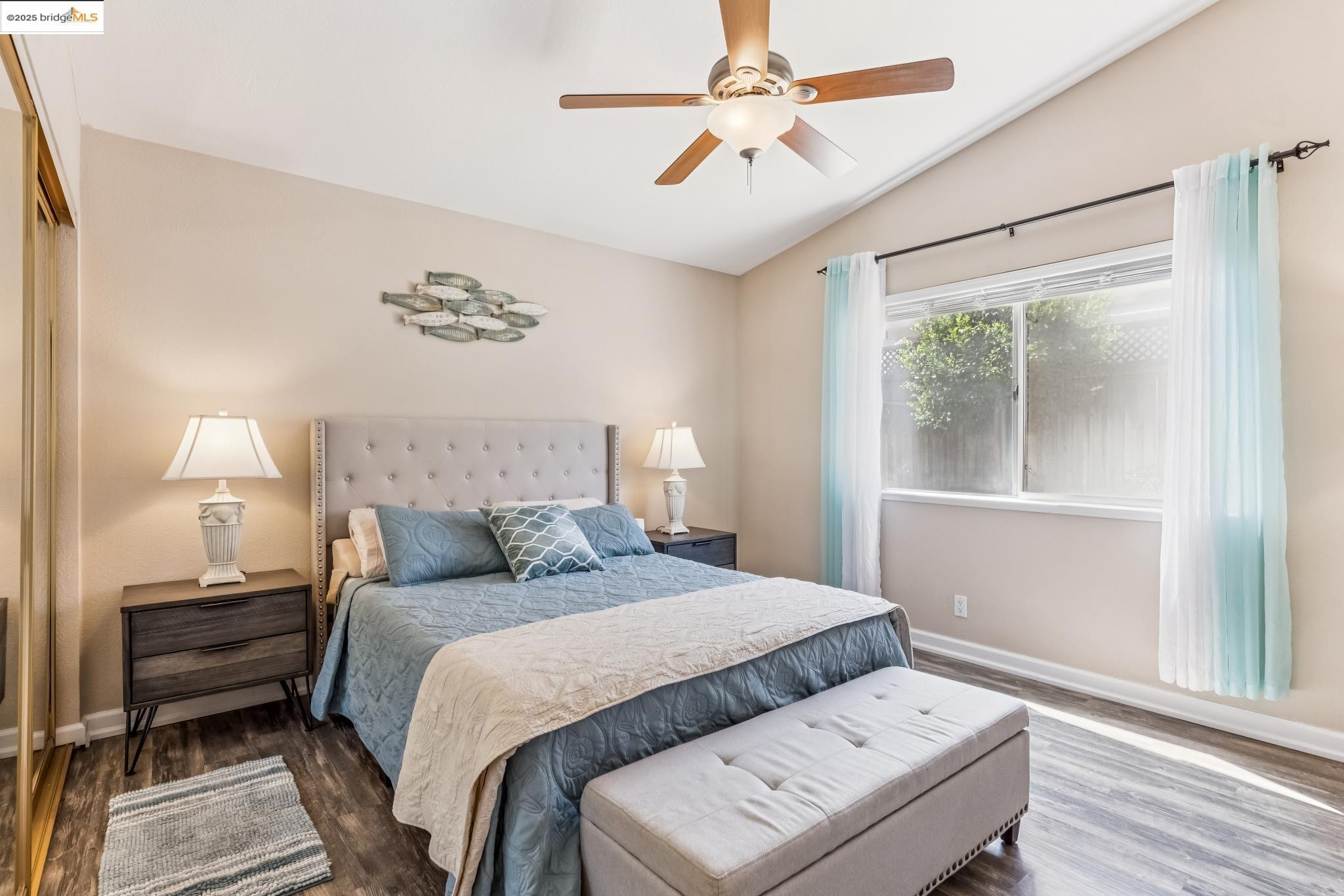 Detail Gallery Image 16 of 36 For 414 Danbury Cir, Vacaville,  CA 95687 - 4 Beds | 2 Baths