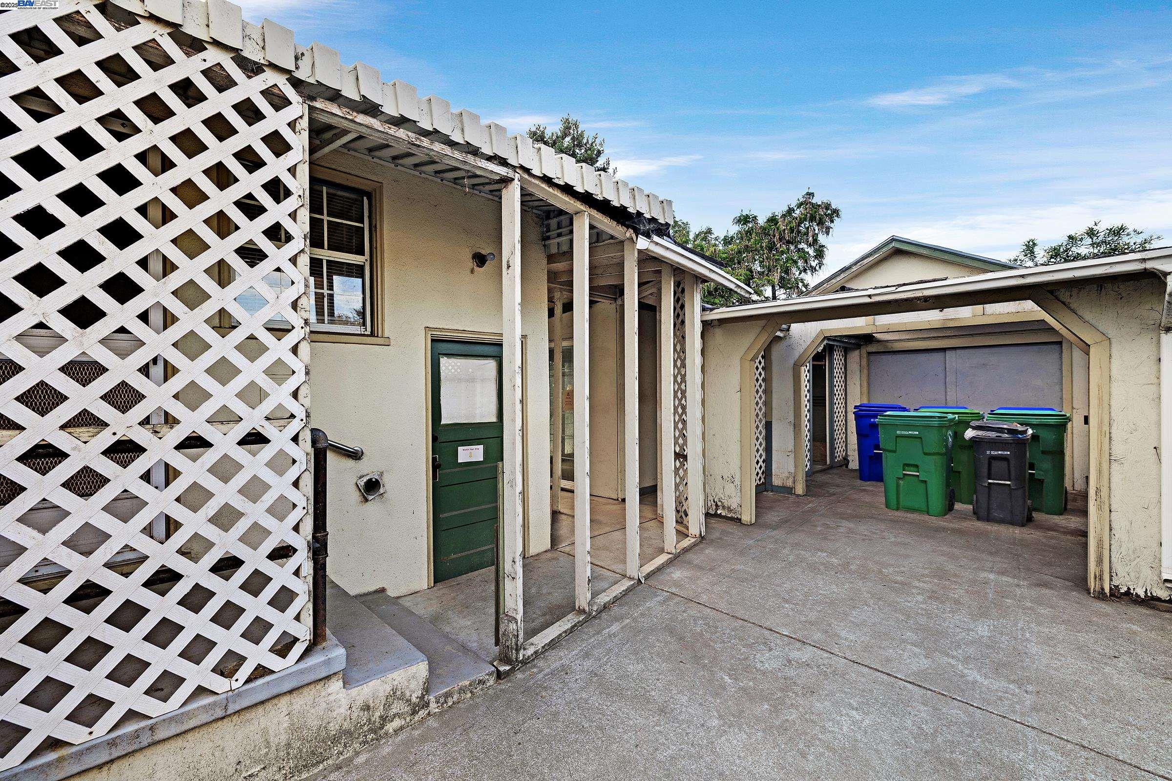 Detail Gallery Image 23 of 27 For 860 Medford Ave, Hayward,  CA 94541 - 2 Beds | 1 Baths