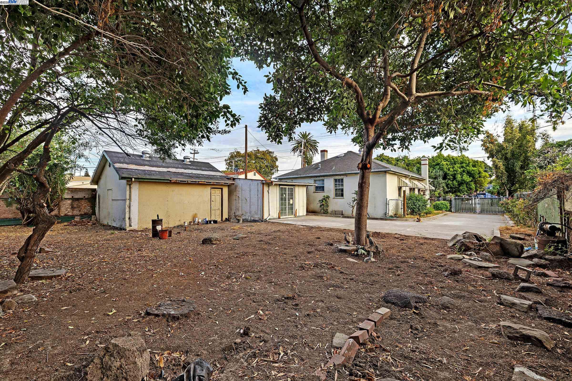 Detail Gallery Image 27 of 27 For 860 Medford Ave, Hayward,  CA 94541 - 2 Beds | 1 Baths
