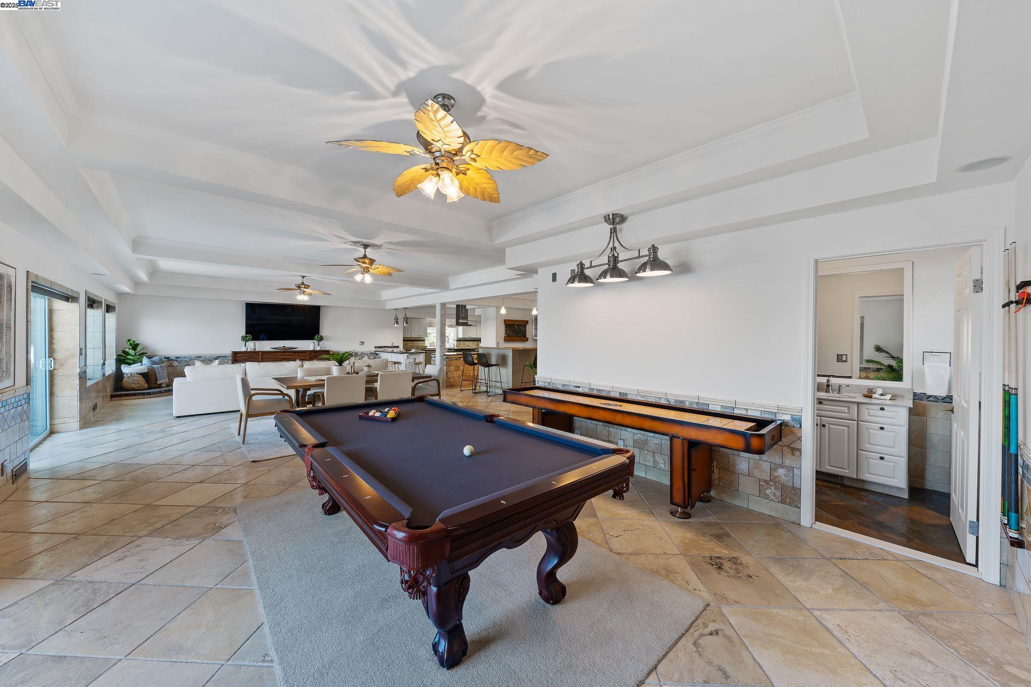 Detail Gallery Image 21 of 58 For 5763 Drakes Dr, Discovery Bay,  CA 94505-8381 - 6 Beds | 4 Baths
