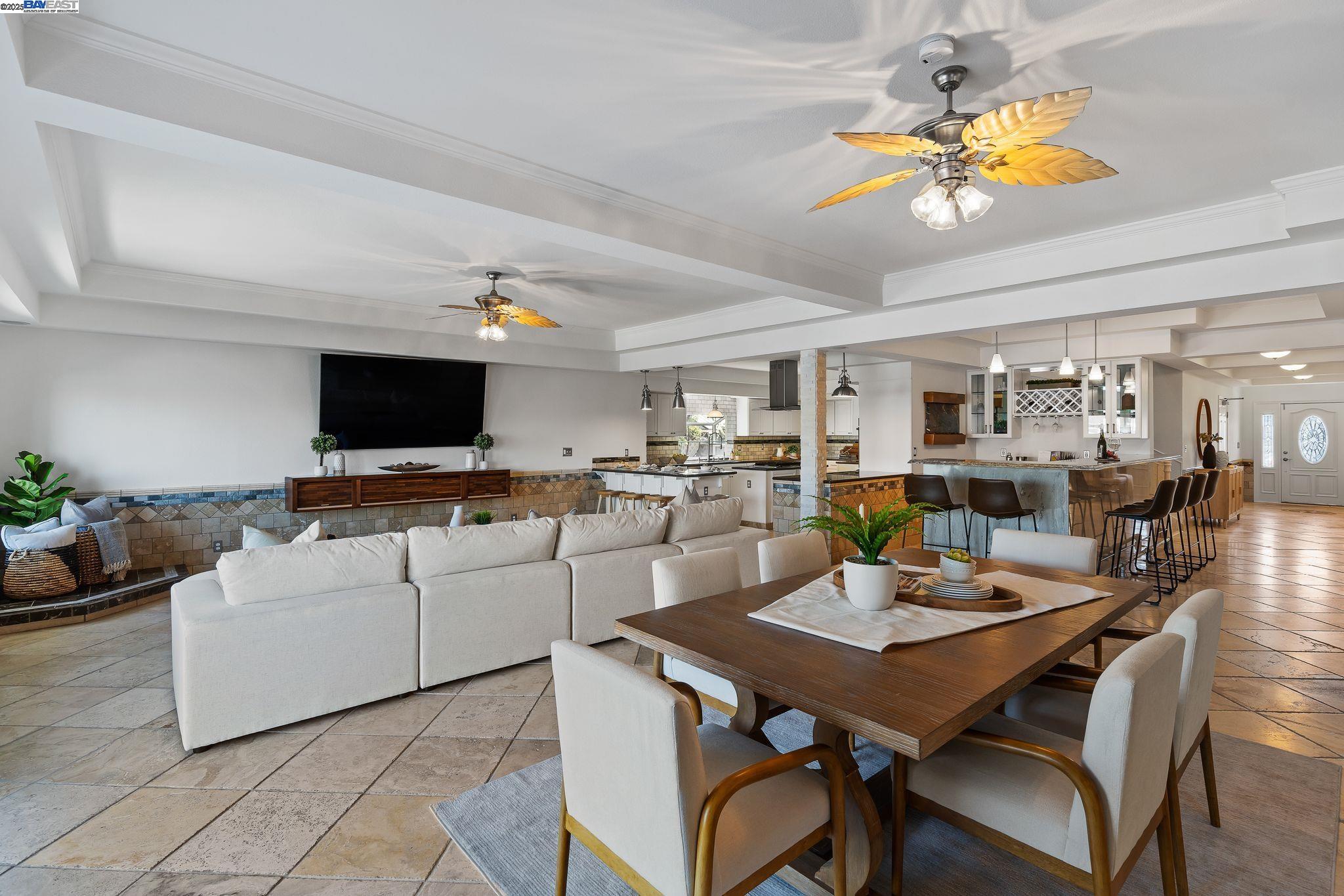 Detail Gallery Image 4 of 58 For 5763 Drakes Dr, Discovery Bay,  CA 94505-8381 - 6 Beds | 4 Baths
