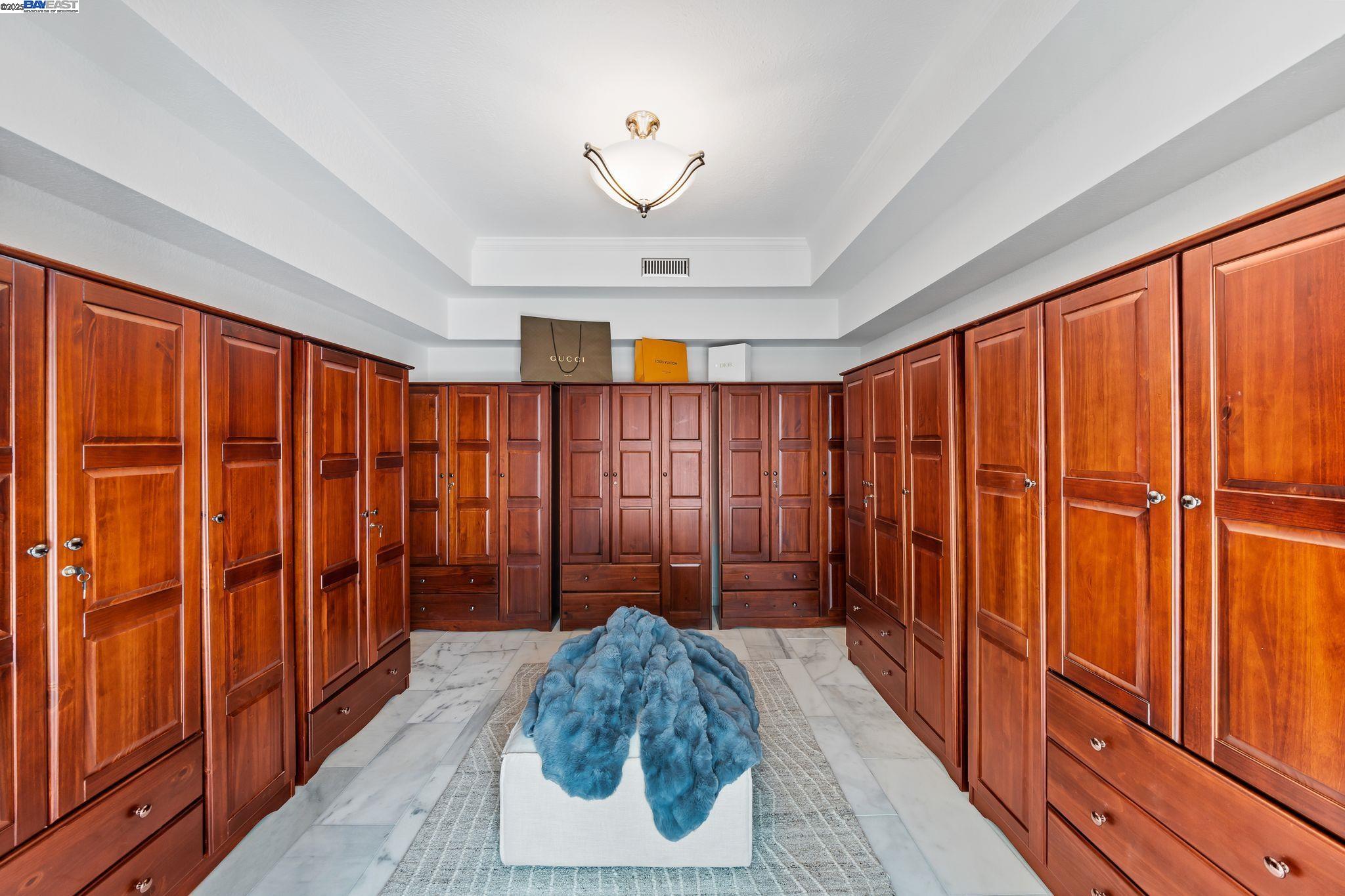 Detail Gallery Image 38 of 58 For 5763 Drakes Dr, Discovery Bay,  CA 94505-8381 - 6 Beds | 4 Baths