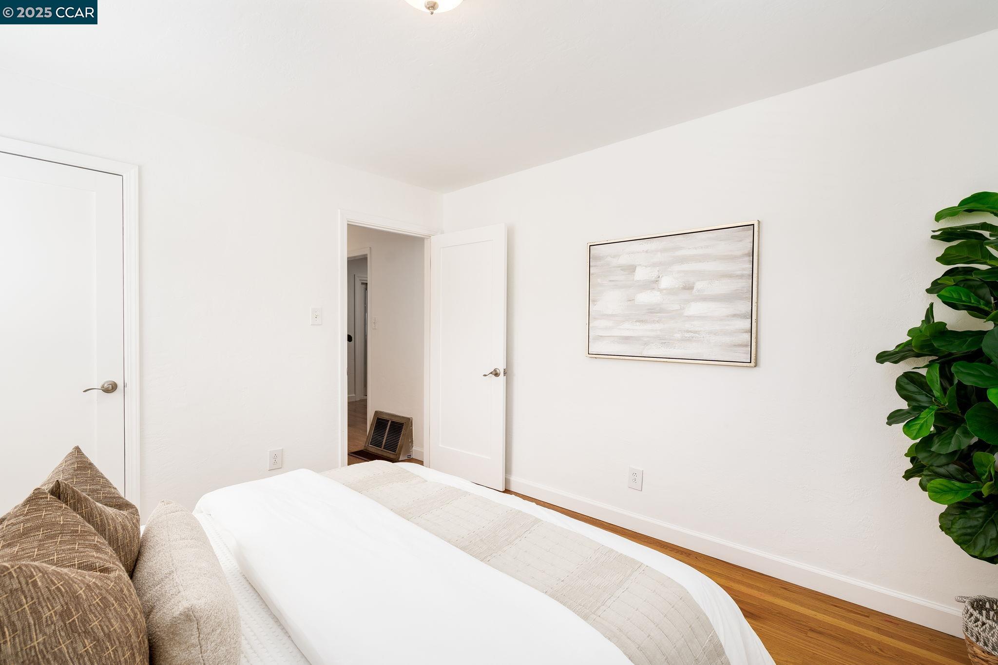 Detail Gallery Image 15 of 45 For 15009 Kesterson St, San Leandro,  CA 94579 - 2 Beds | 1/1 Baths