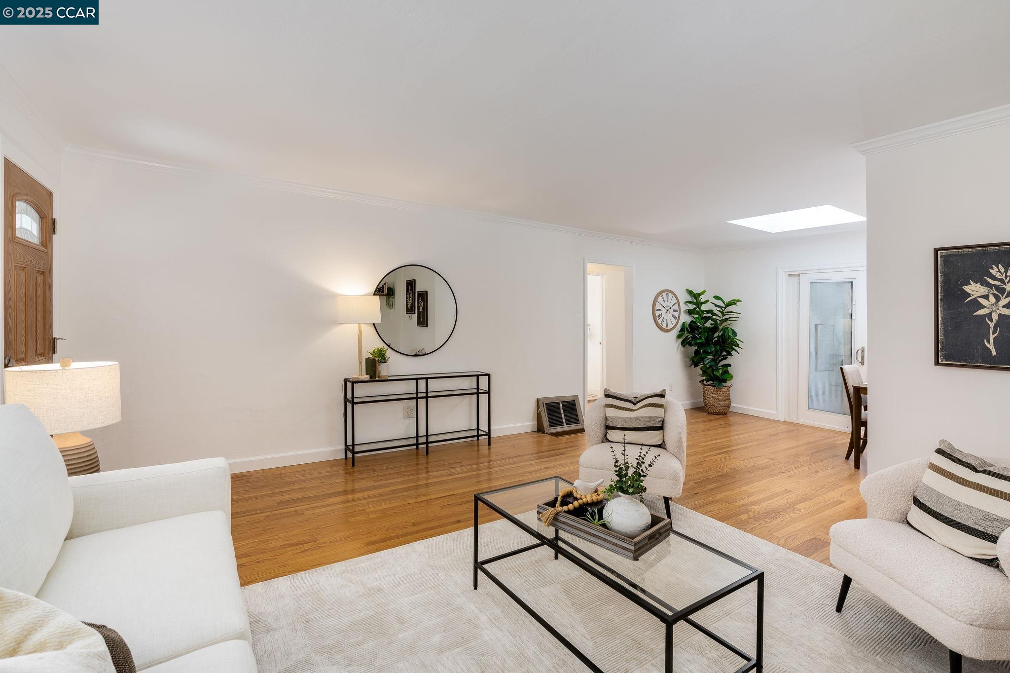 Detail Gallery Image 7 of 45 For 15009 Kesterson St, San Leandro,  CA 94579 - 2 Beds | 1/1 Baths