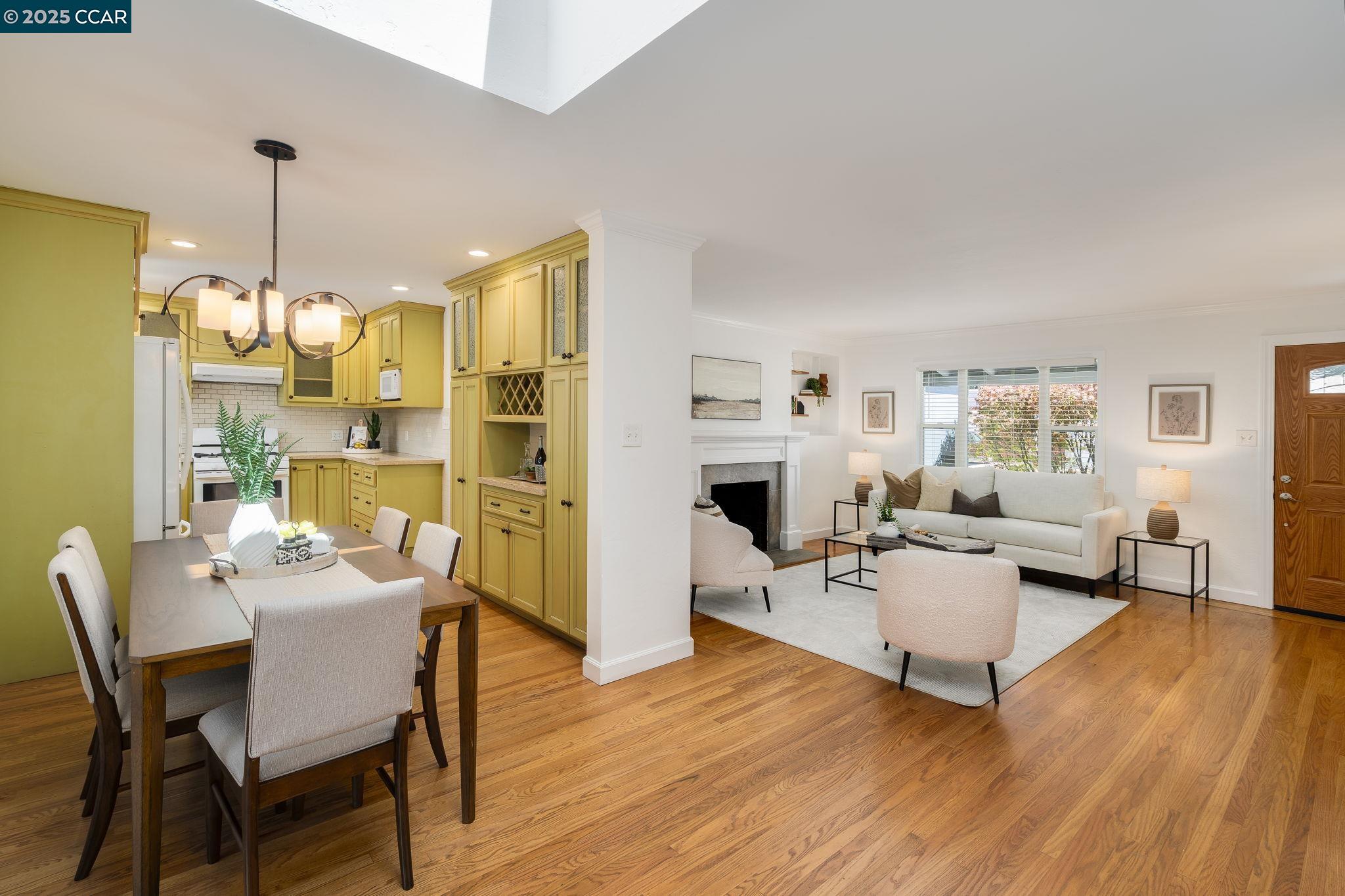 Detail Gallery Image 8 of 45 For 15009 Kesterson St, San Leandro,  CA 94579 - 2 Beds | 1/1 Baths