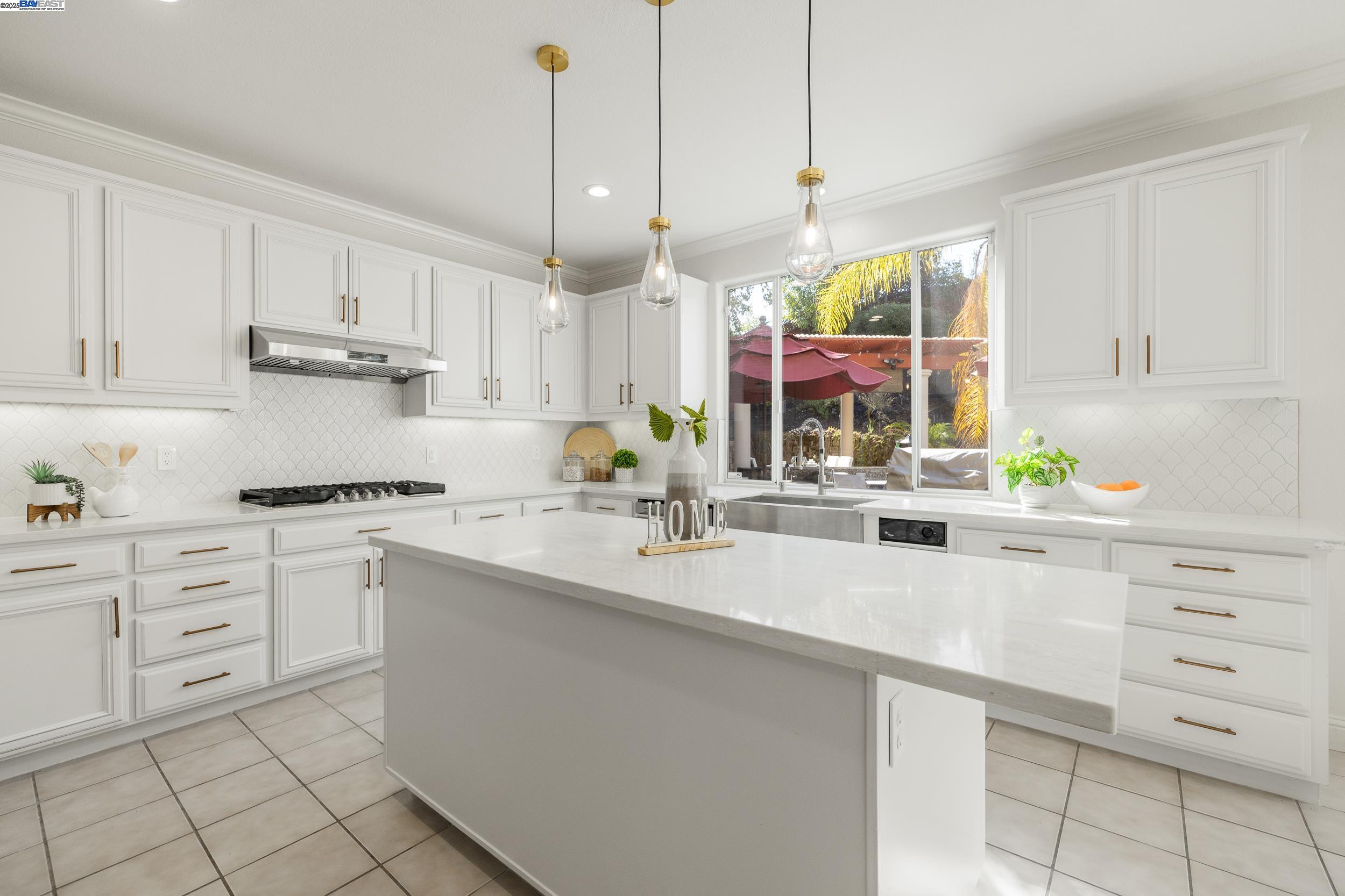 Detail Gallery Image 16 of 49 For 2626 Carmella Ct, San Jose,  CA 95135 - 6 Beds | 4/1 Baths
