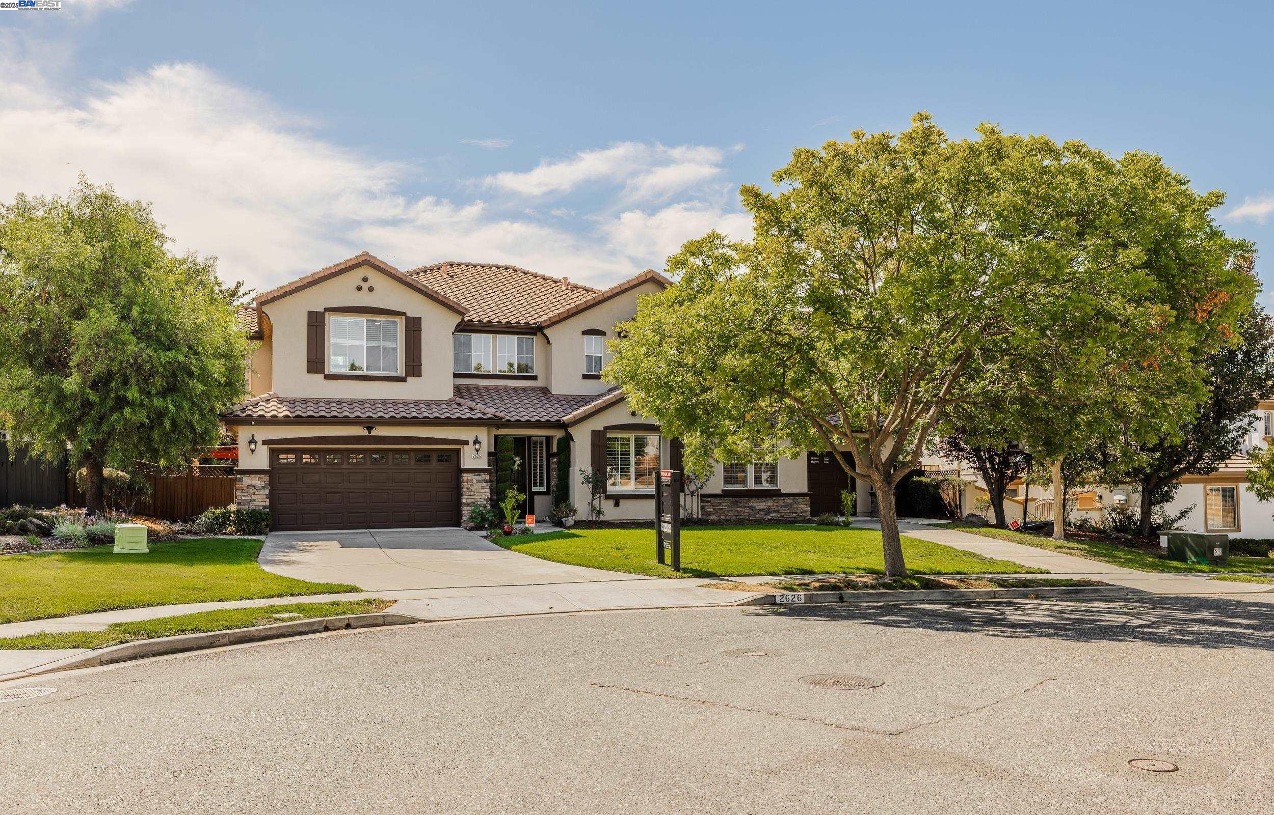 Detail Gallery Image 4 of 49 For 2626 Carmella Ct, San Jose,  CA 95135 - 6 Beds | 4/1 Baths