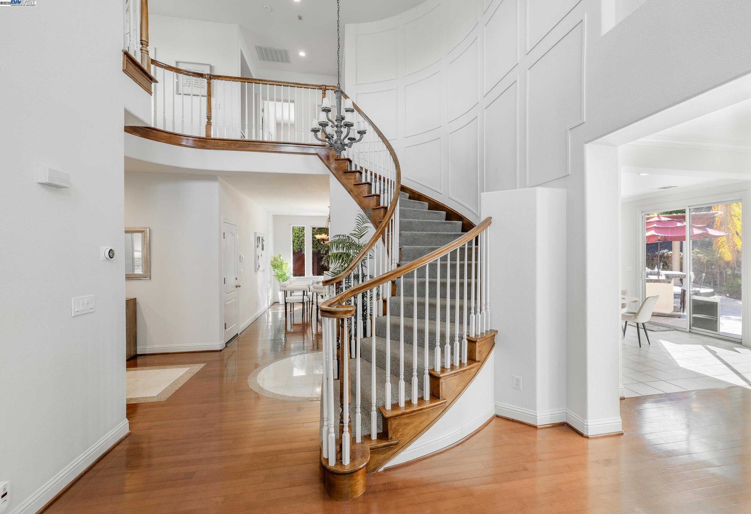Detail Gallery Image 8 of 49 For 2626 Carmella Ct, San Jose,  CA 95135 - 6 Beds | 4/1 Baths