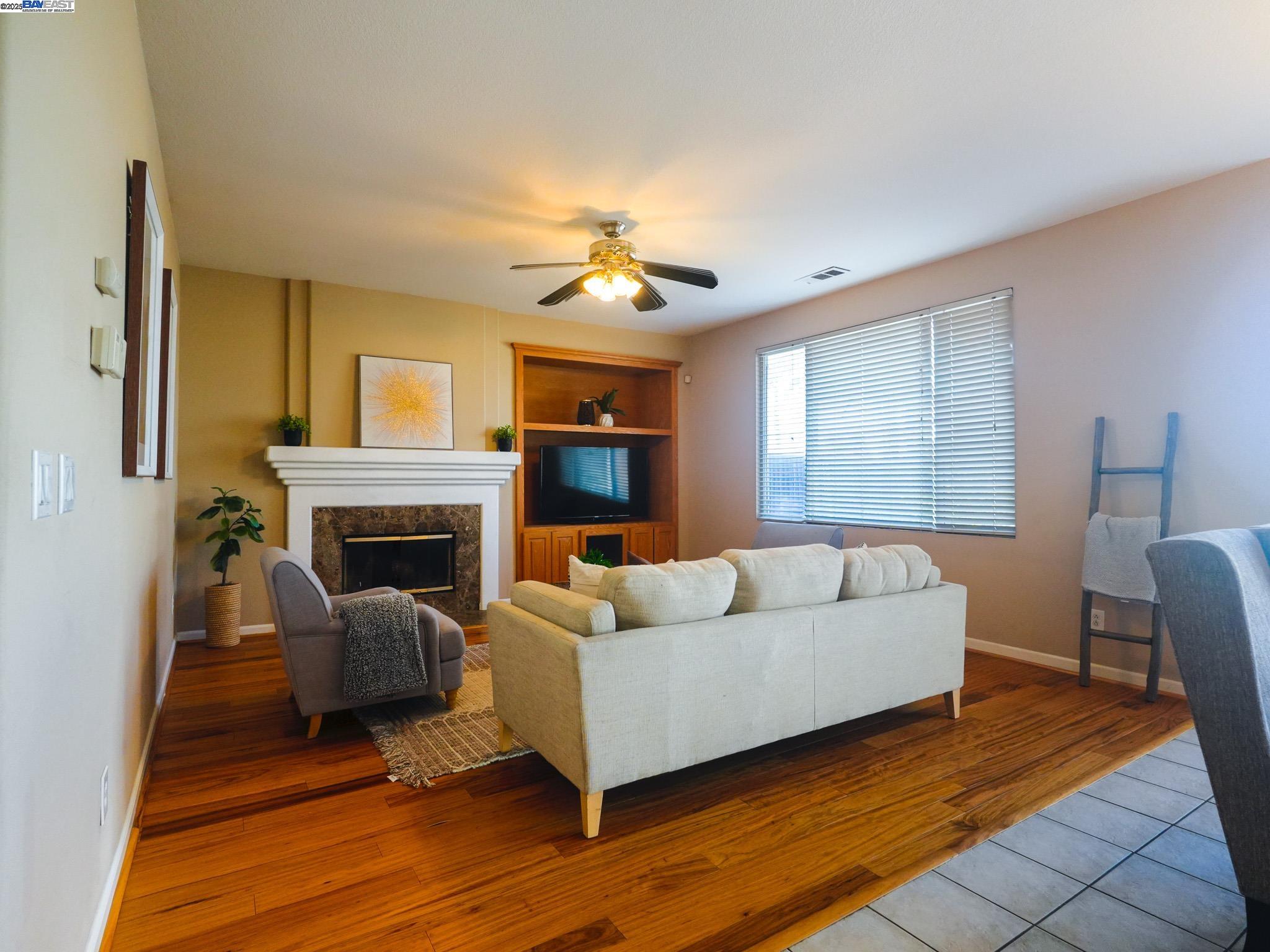 Detail Gallery Image 14 of 42 For 1654 Gloria Circle, Tracy,  CA 95377-7205 - 4 Beds | 3 Baths