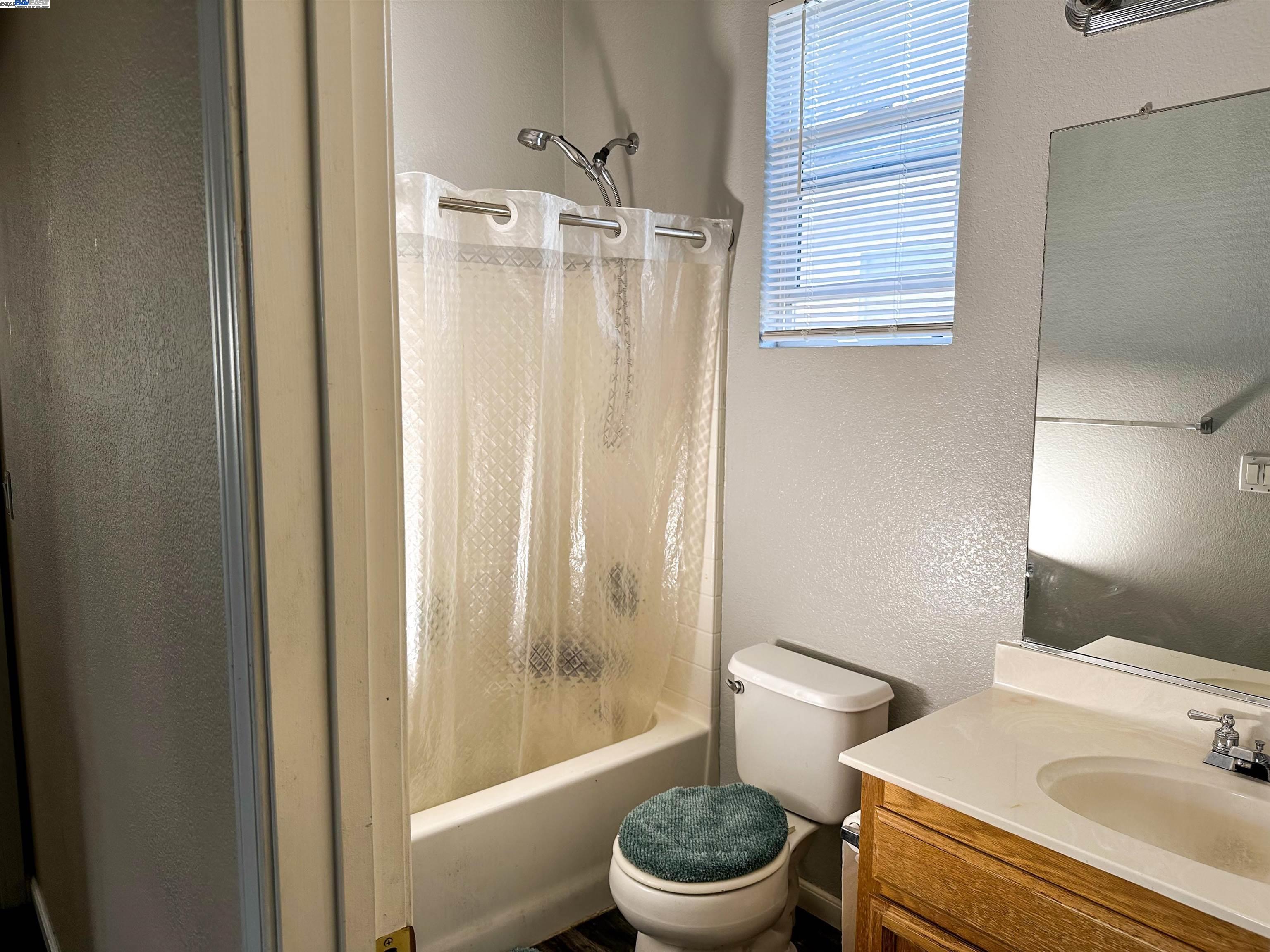 Detail Gallery Image 15 of 19 For 2359 Bayless Way, Sacramento,  CA 95835 - 3 Beds | 2/1 Baths