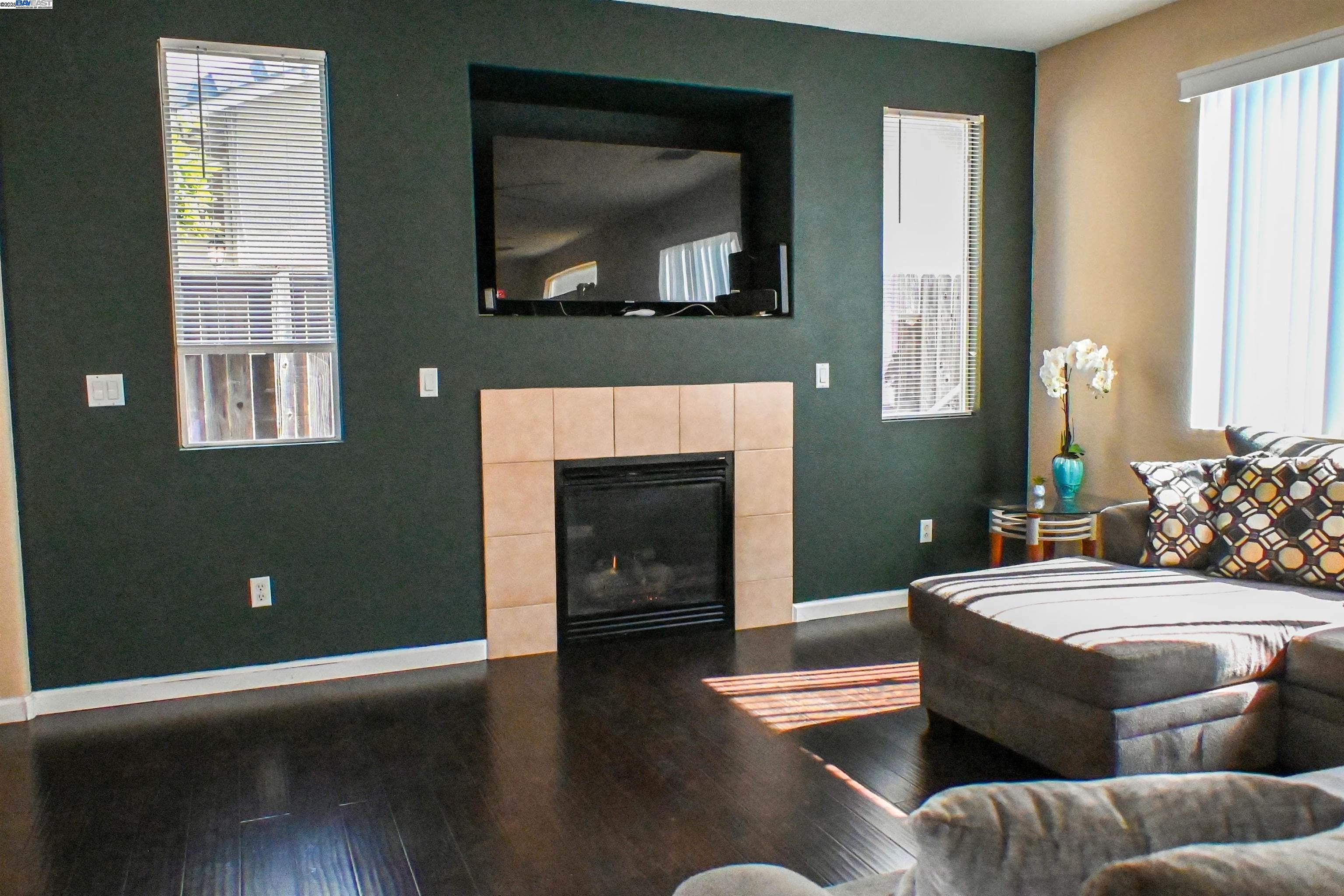 Detail Gallery Image 19 of 19 For 2359 Bayless Way, Sacramento,  CA 95835 - 3 Beds | 2/1 Baths