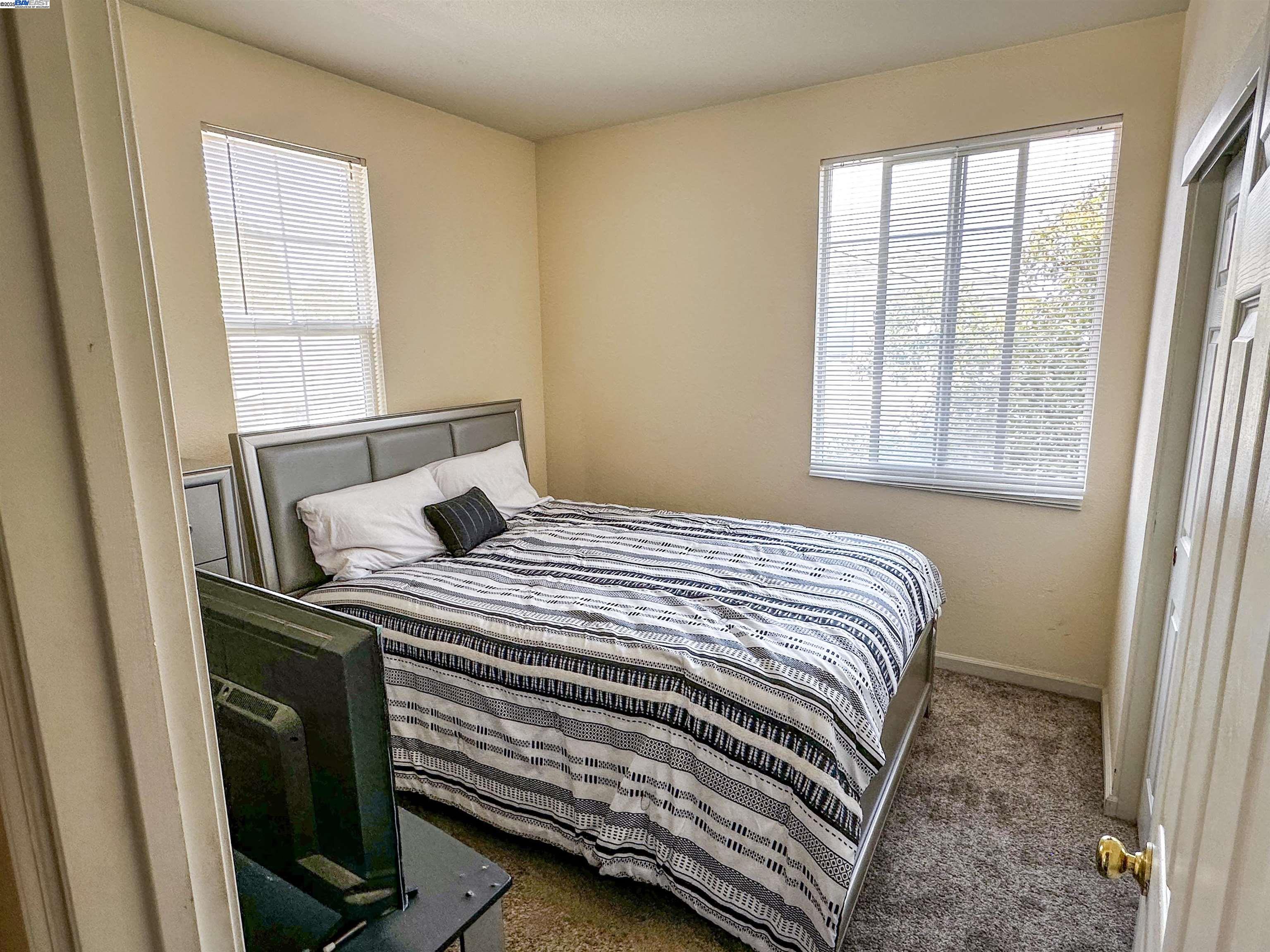 Detail Gallery Image 7 of 19 For 2359 Bayless Way, Sacramento,  CA 95835 - 3 Beds | 2/1 Baths