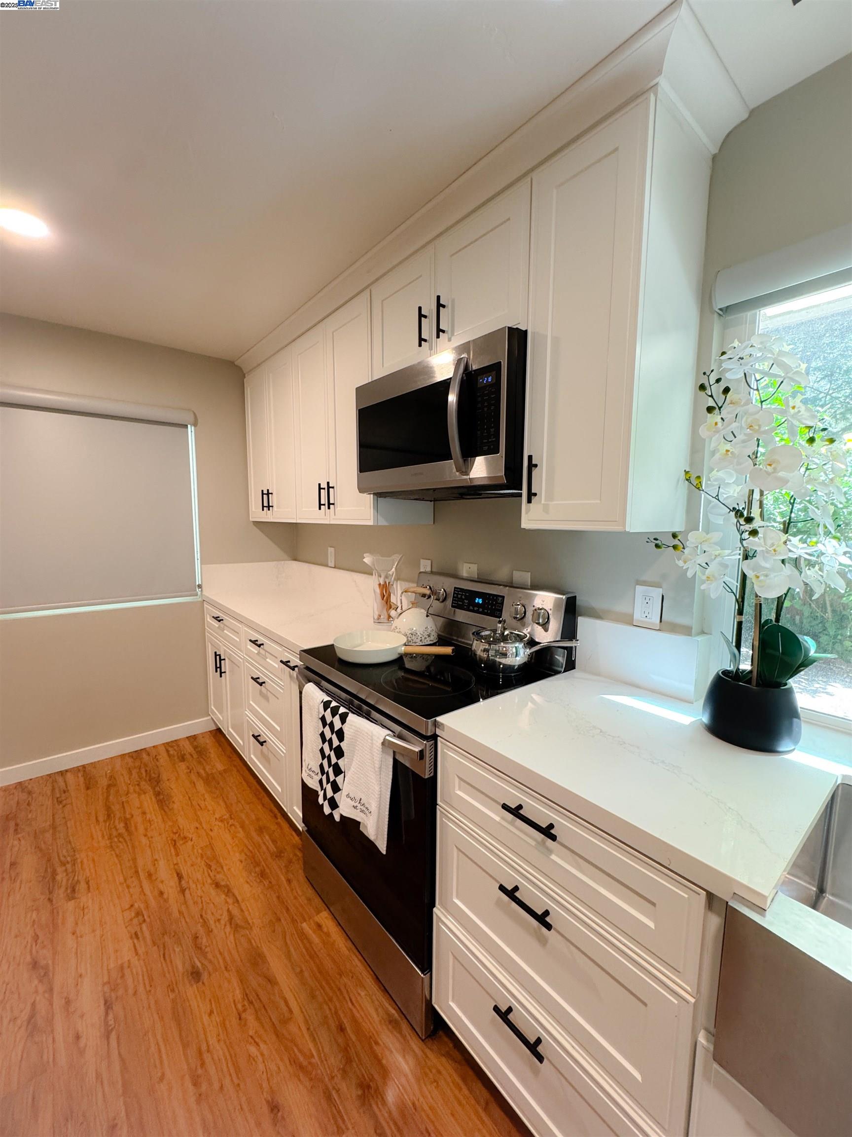 Detail Gallery Image 8 of 30 For 148 Ascot Ct, Moraga,  CA 94556 - 2 Beds | 2 Baths
