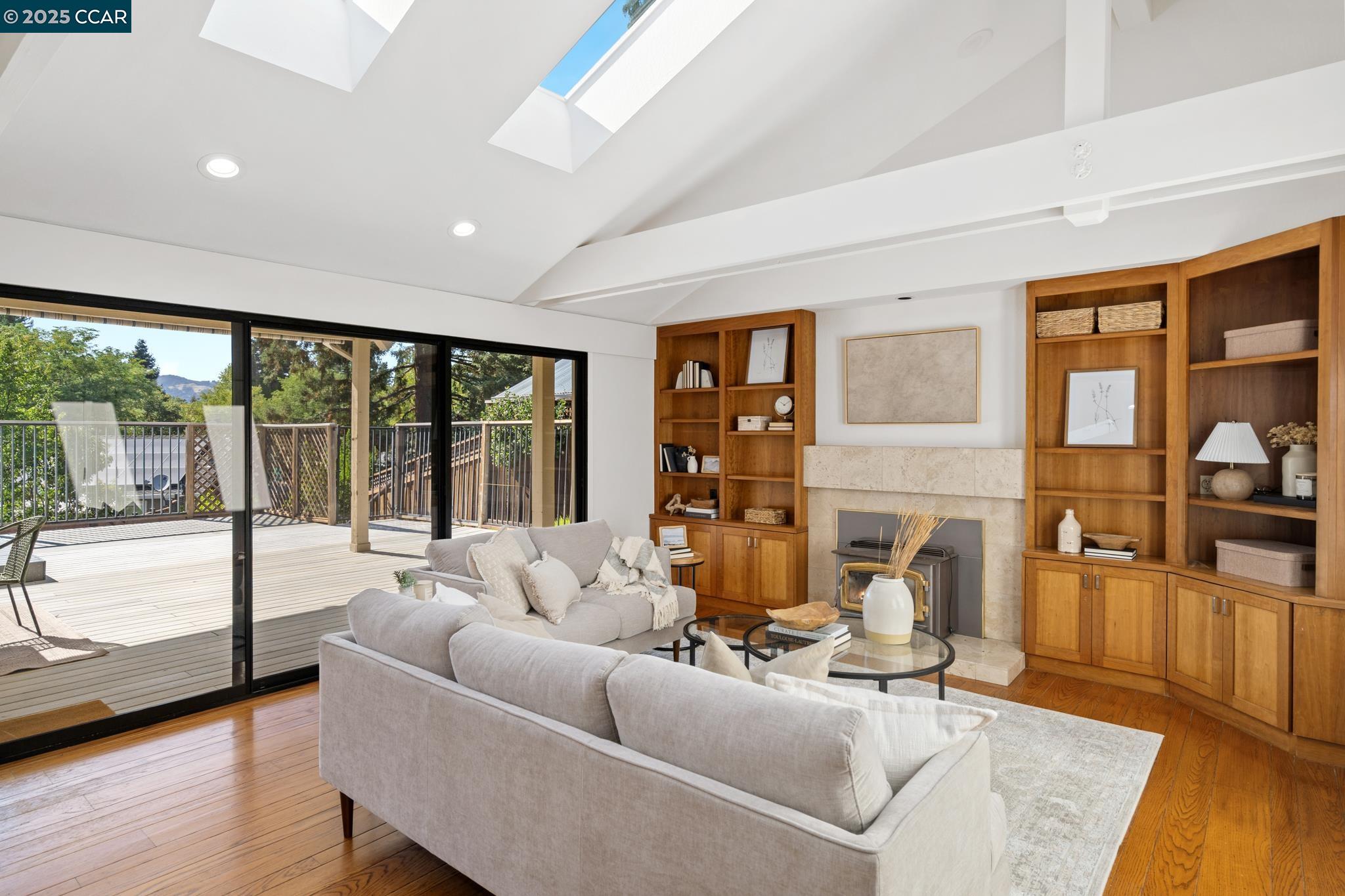 Detail Gallery Image 16 of 36 For 131 Clover Hill Court, Danville,  CA 94526 - 4 Beds | 2/1 Baths